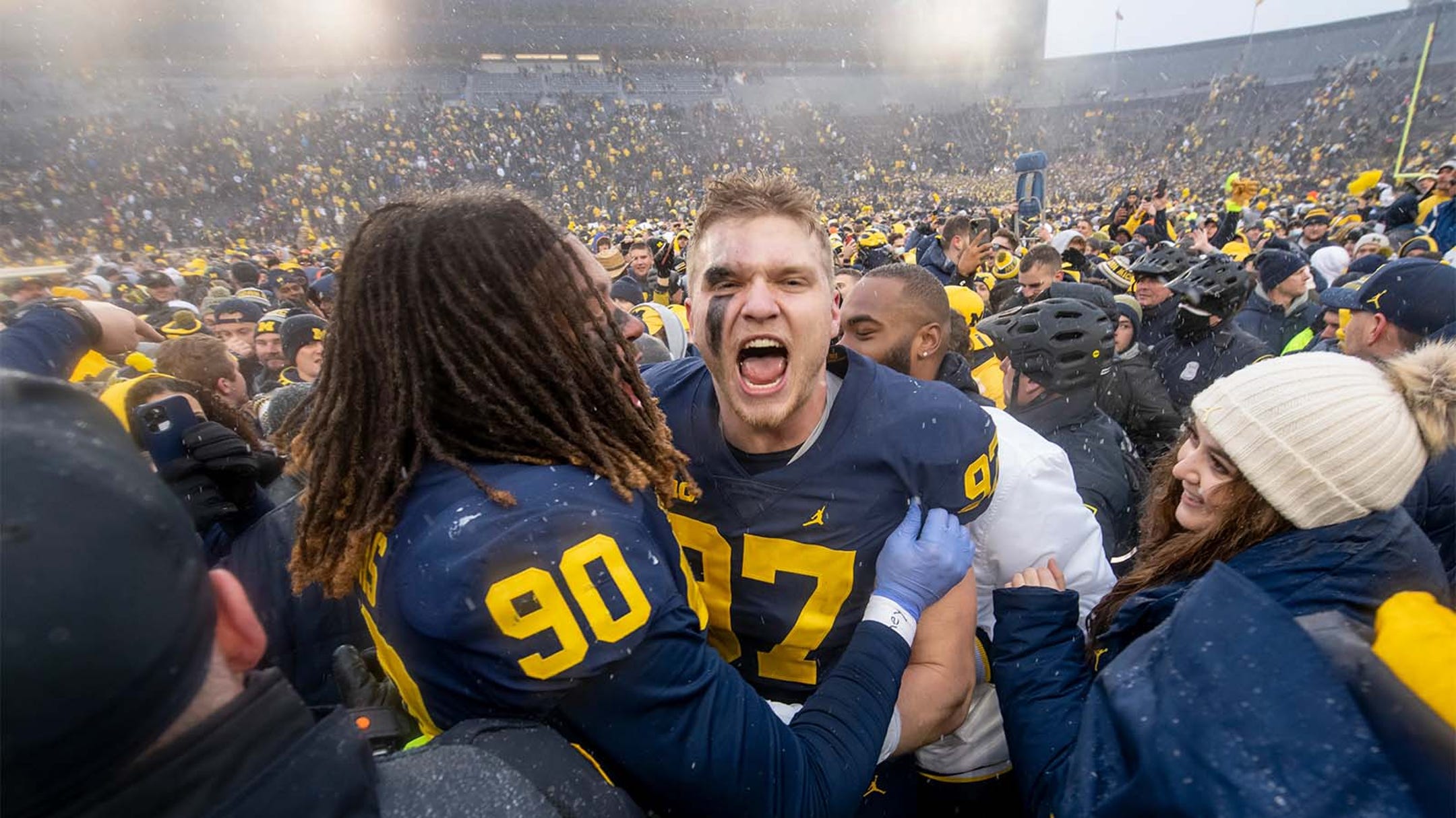 aidan hutchinson michigan jersey