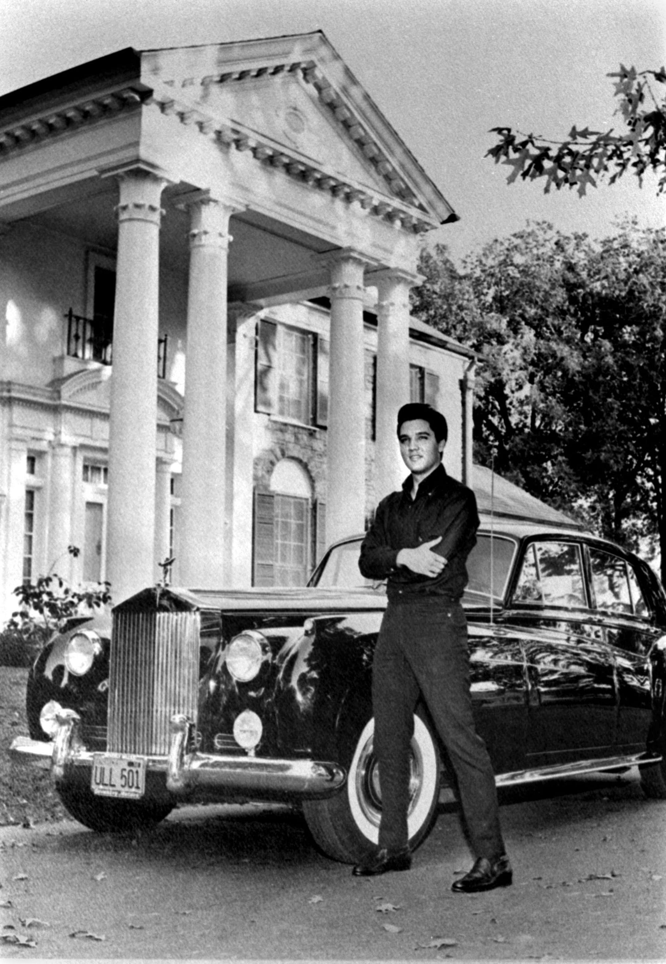 elvis presley biography graceland