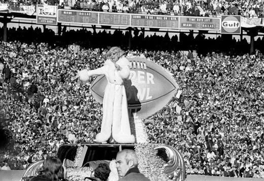 Super Bowl VI: Entertainer Carol Channing performs at halftime of Super Bowl VI between the Dallas Cowboys and Miami Dolphins at the Tulane Stadium. The Cowboys defeated the Dolphins to win their first Super Bowl title 24-3. Halftime entertainment included Channing, Ella Fitzgerald, Al Hirt and the USMC Drill Team, and the theme was Salute to Louis Armstrong.