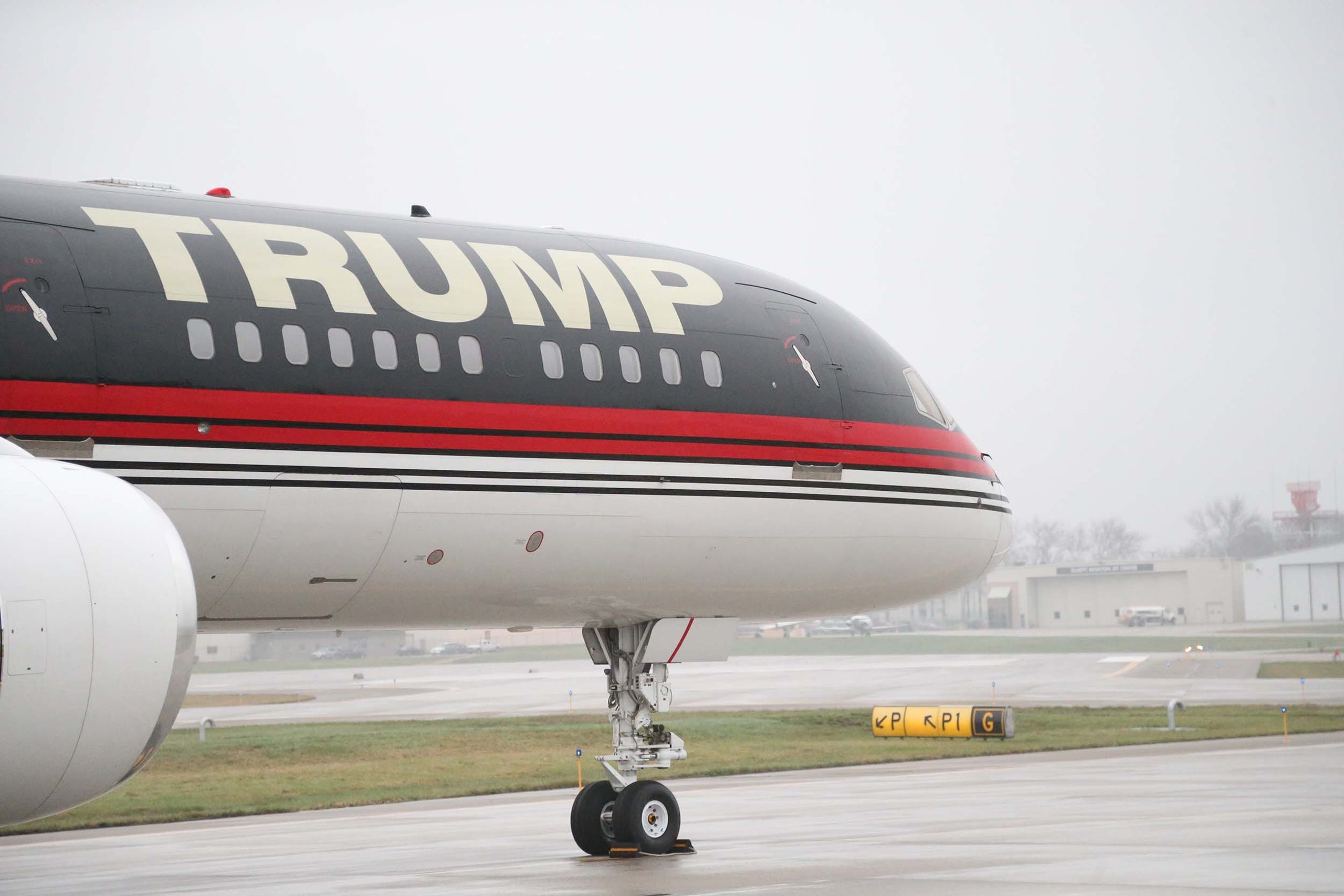 Archive Photos Inside Donald Trump S Boeing 757 In Des Moines