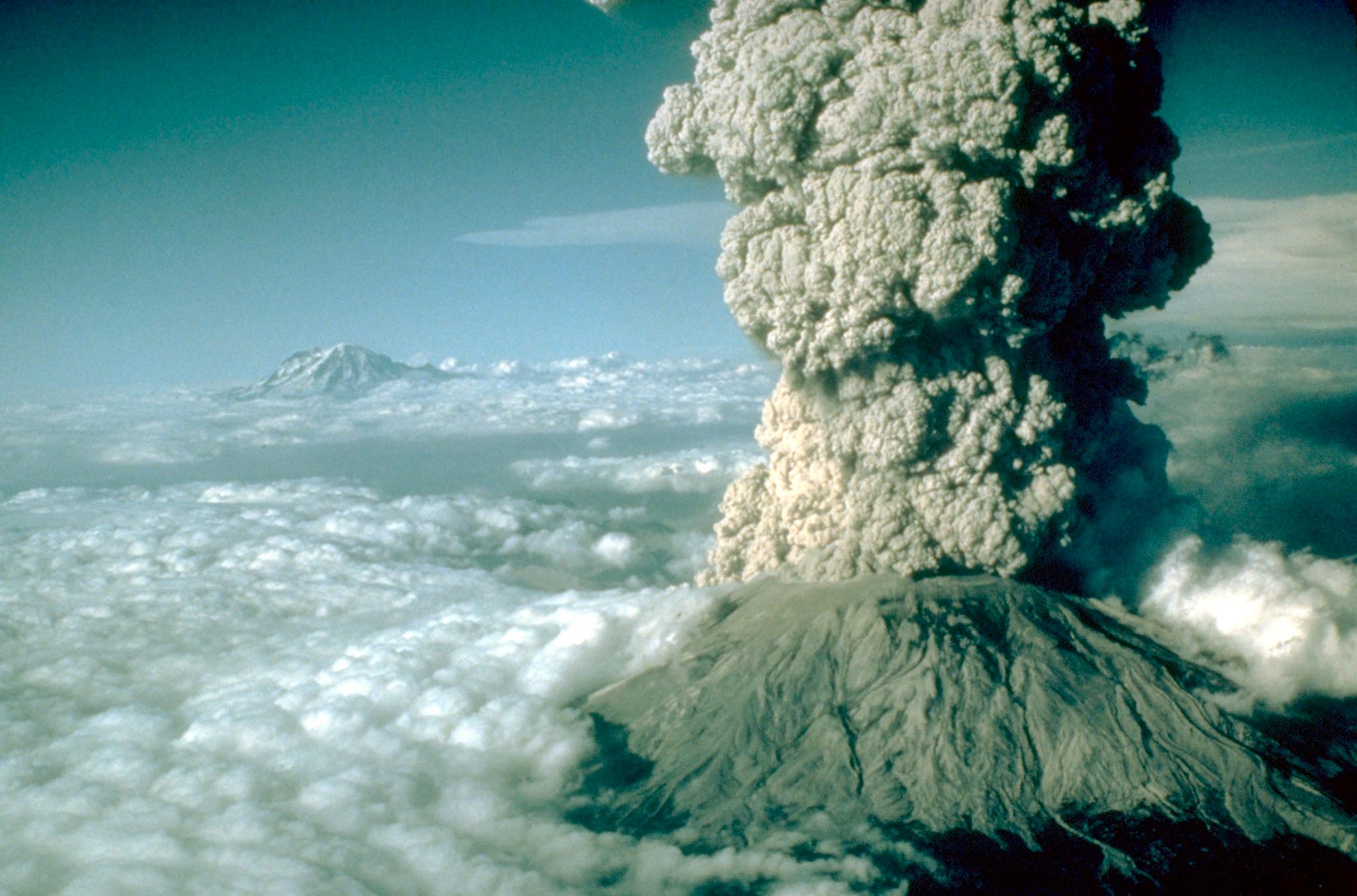 Pictures from the 1980 Mount St. Helens eruption