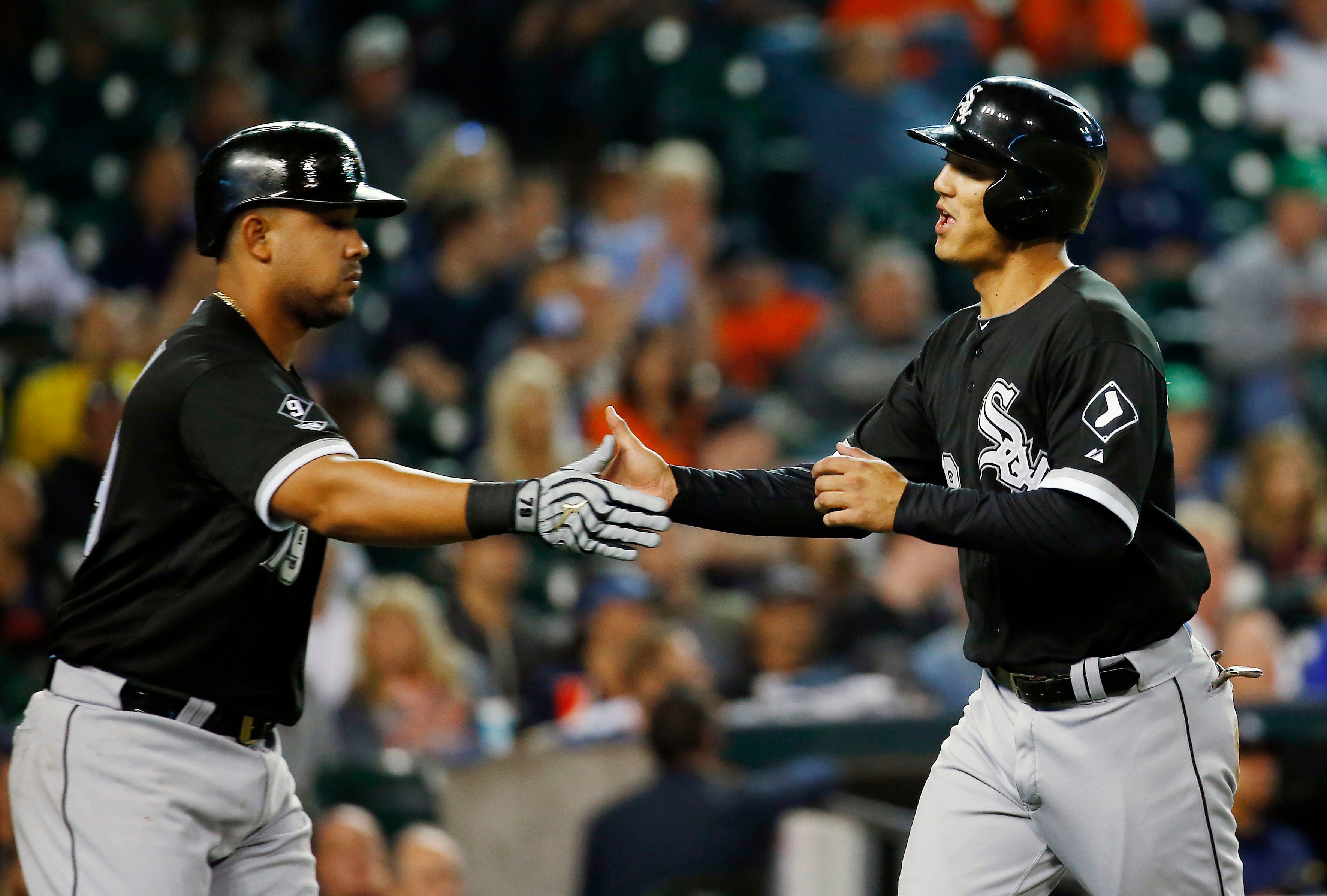 Detroit Tigers lose no-hitter, but top White Sox 2-1 in 10 innings