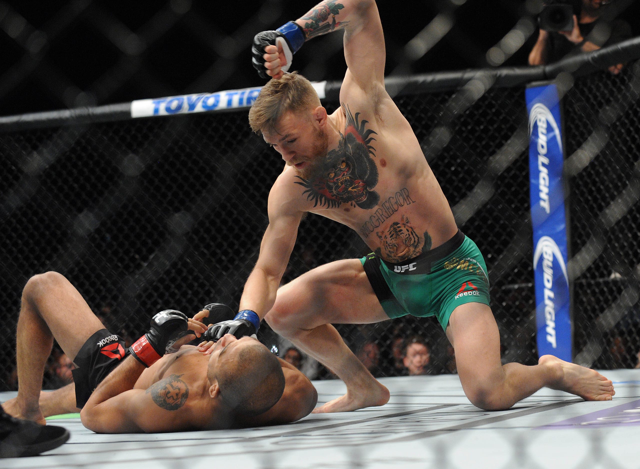 Grand emulsion musikkens Best of UFC 194: Jose Aldo vs. Conor McGregor