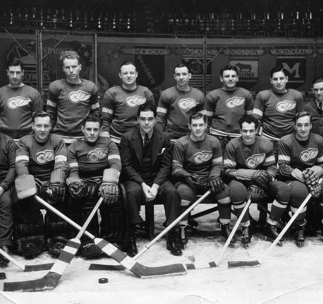Bea Cukai menyita cincin Piala Stanley 1936 Red Wings palsu