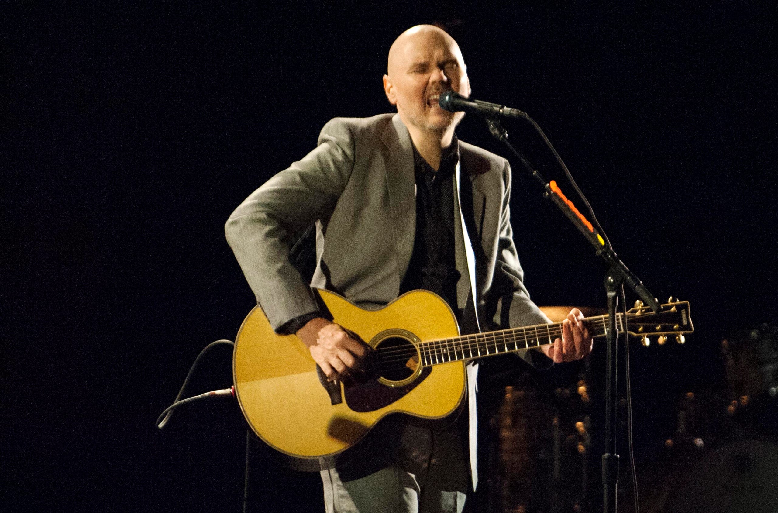 Billy Corgan Plays Smashing Pumpkins In Plainsong At Fillmore Detroit