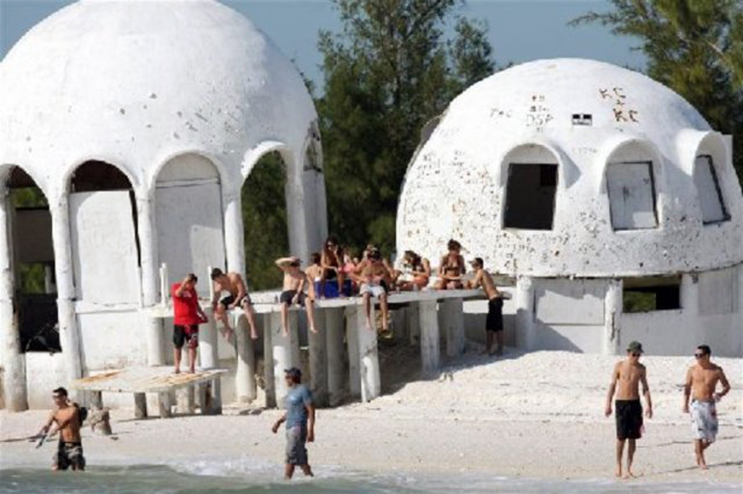 images Dome Homes Marco Island Fl cape romano s dome home going out to sea