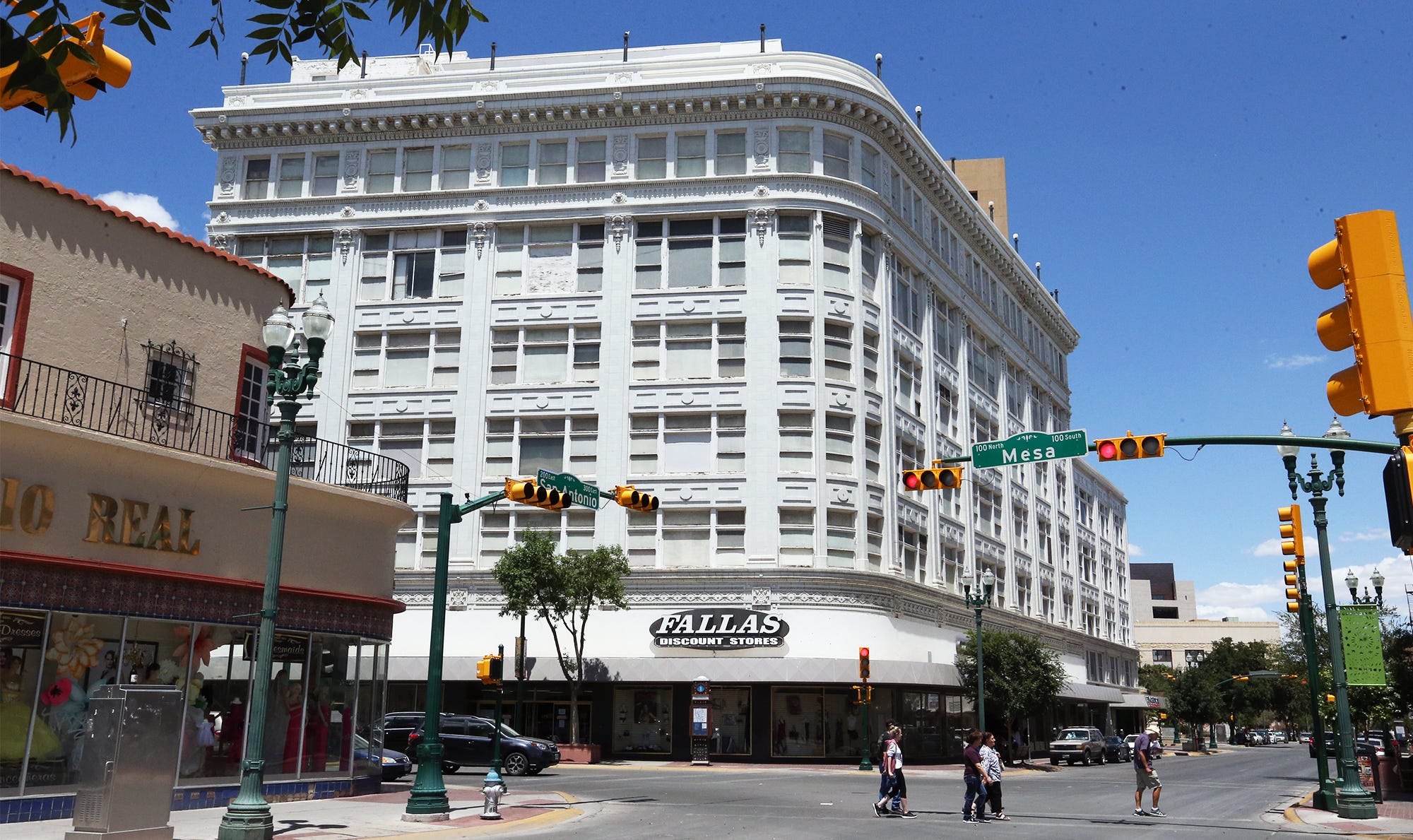 Archive photos The Popular Dry Goods Store