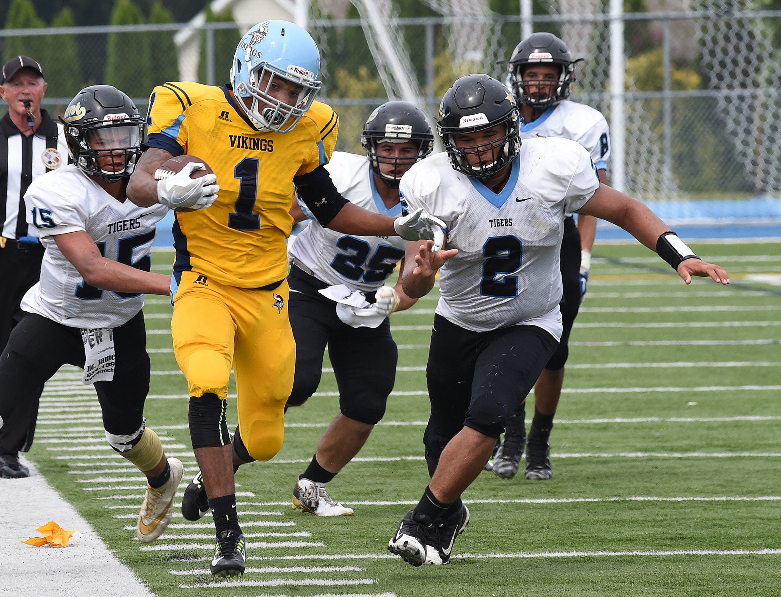 Photos Cape Henlopen Football Vs Cape May High School New Jersey