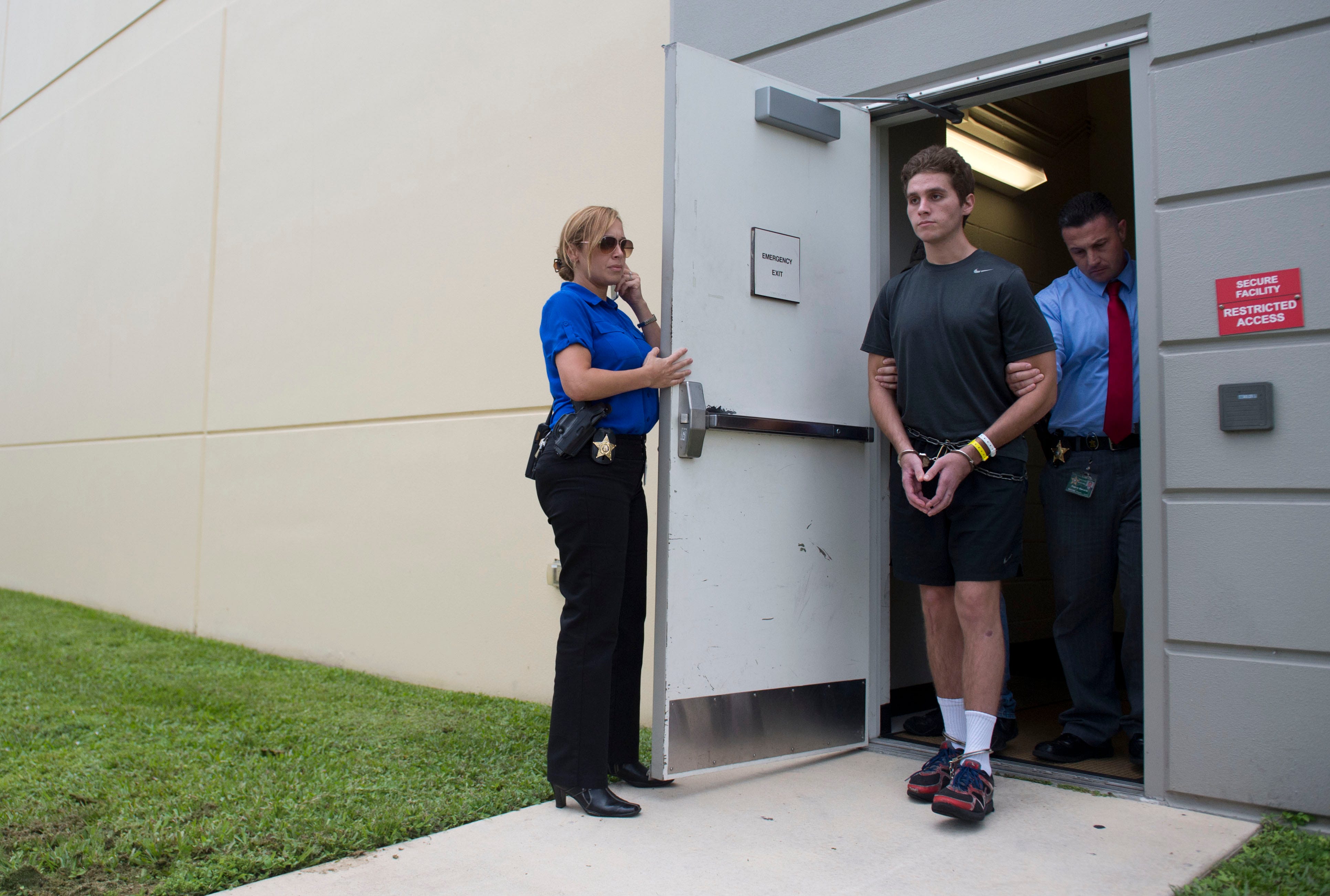 Austin Harrouff Crime Scene Pictures - mv2kppn