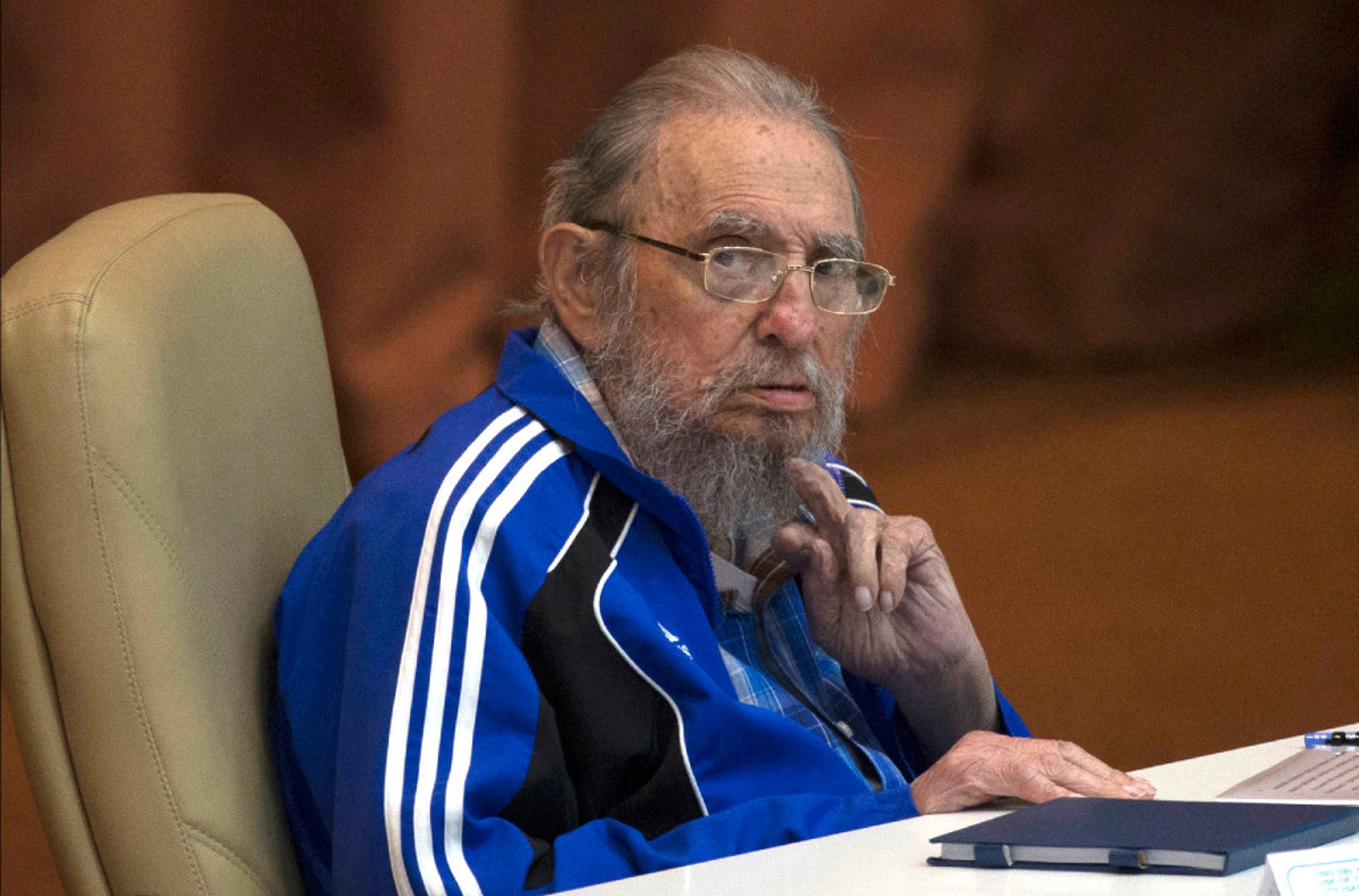 18 stunning photos of fidel castro as