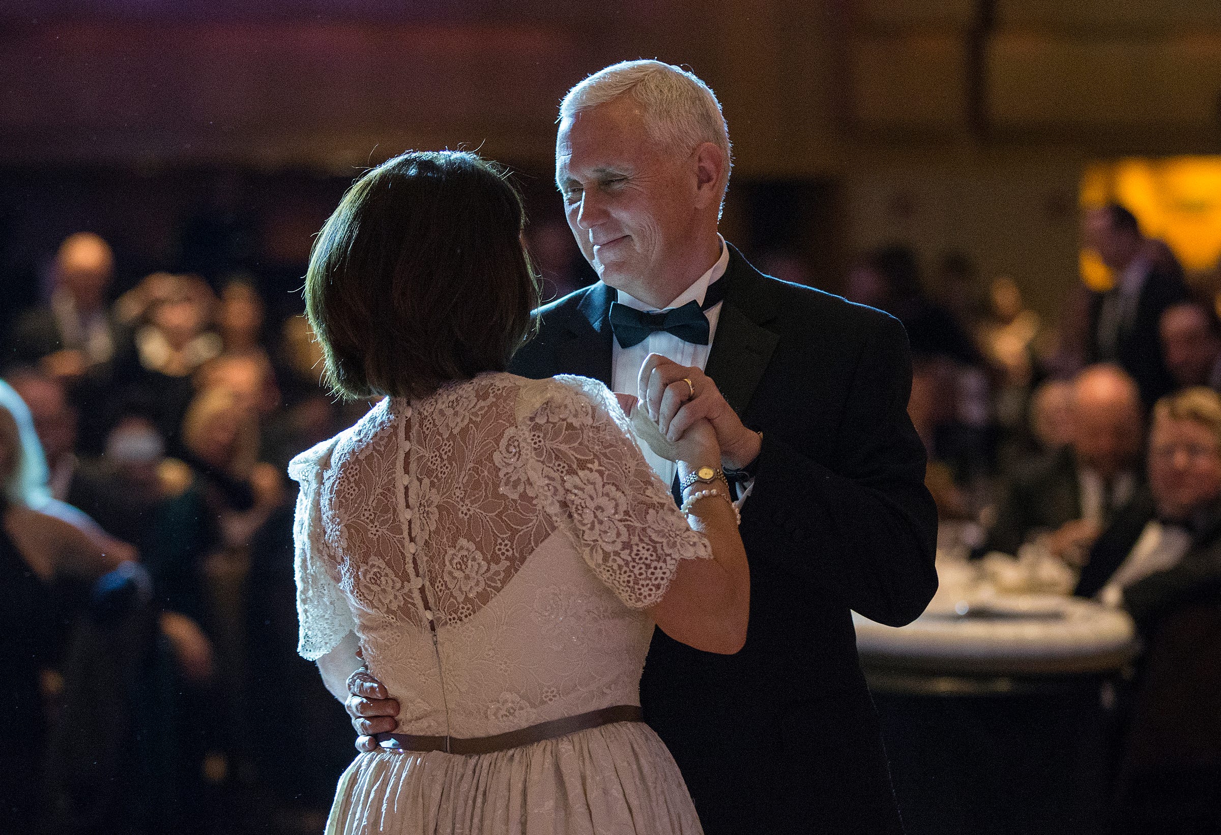 Hoosiers put on sequins, tuxes to fete Mike and Karen Pence