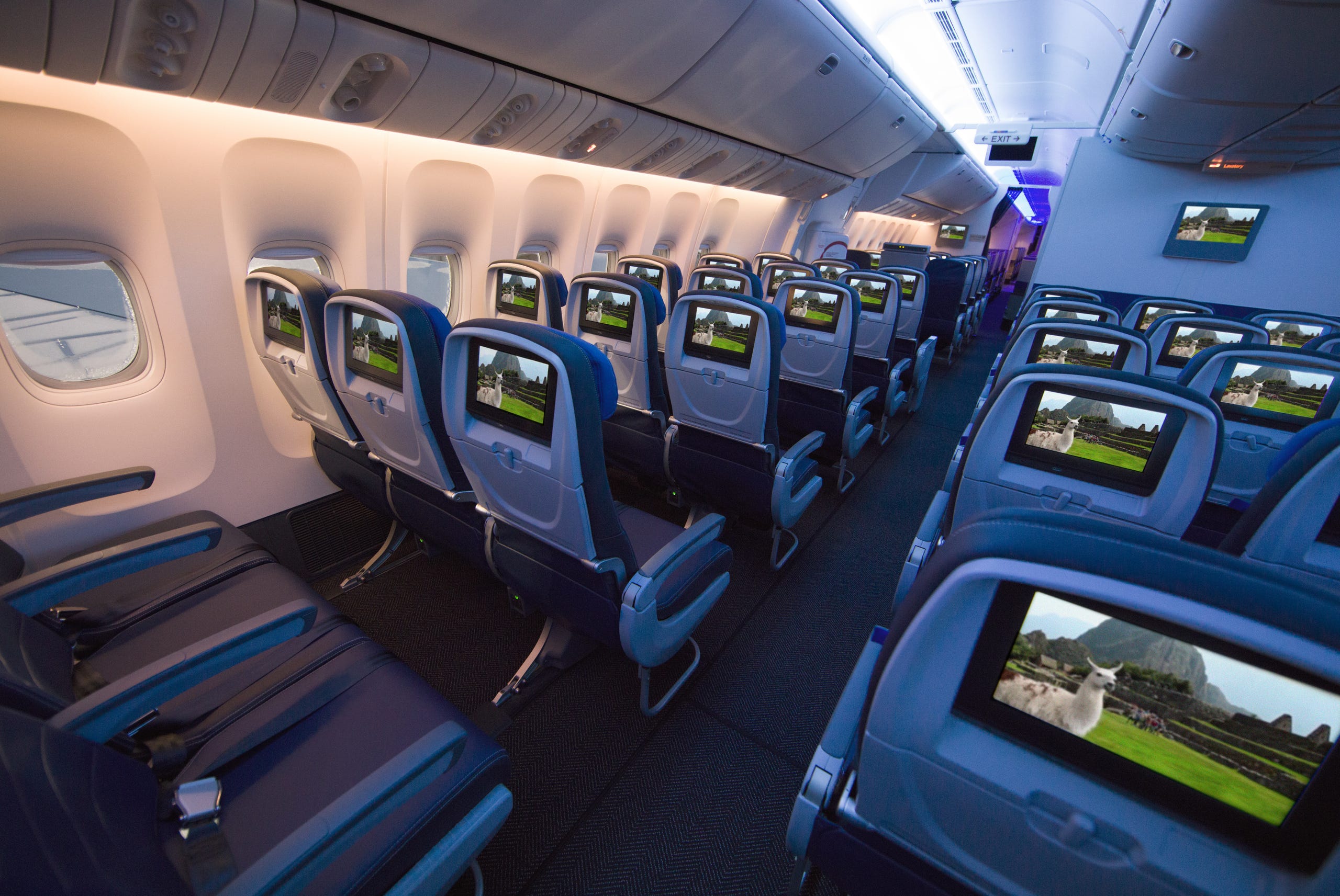 United Shows Off Its New Boeing 777 300er Polaris Business
