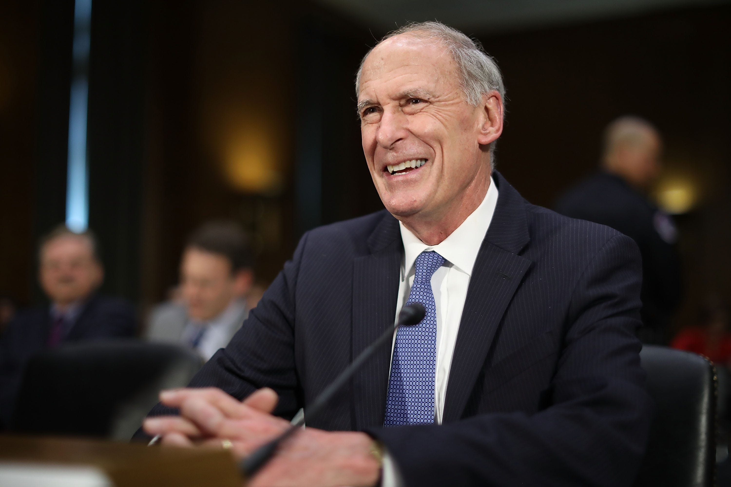 Coats says he will help probe Russian effort to influence election