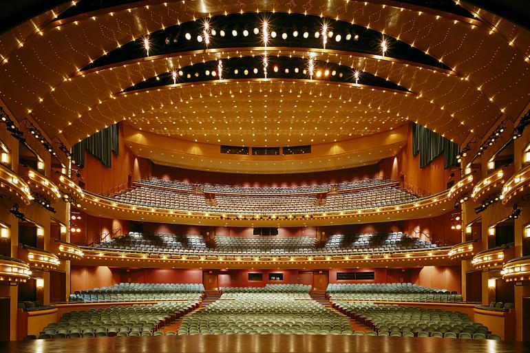 Come for Cincinnati Ballet, Stay for Newport Aquarium