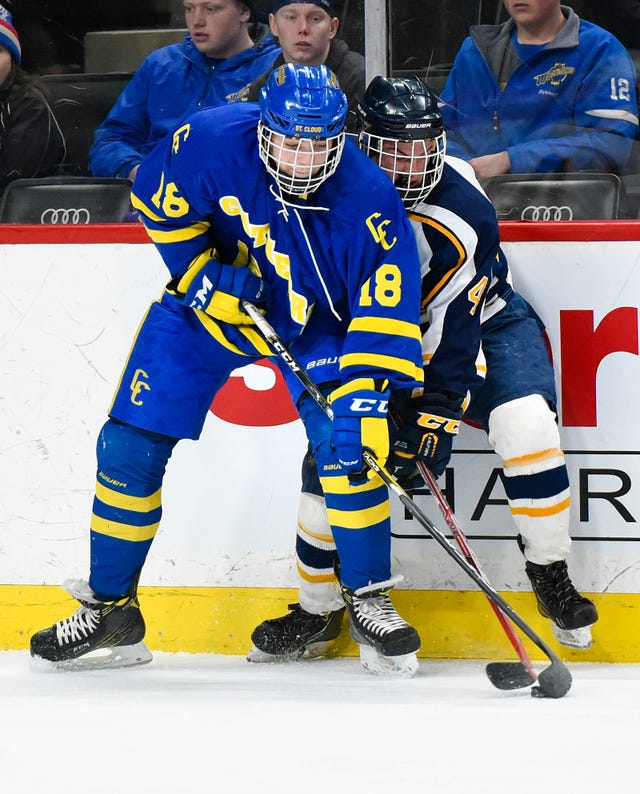 Mack motzko, the son of university of minnesota men's hockey coach bob motzko, died after a crash saturday night in orono. Mack Motzko - St Cloud Cathedral Vs Hermantown Hockey