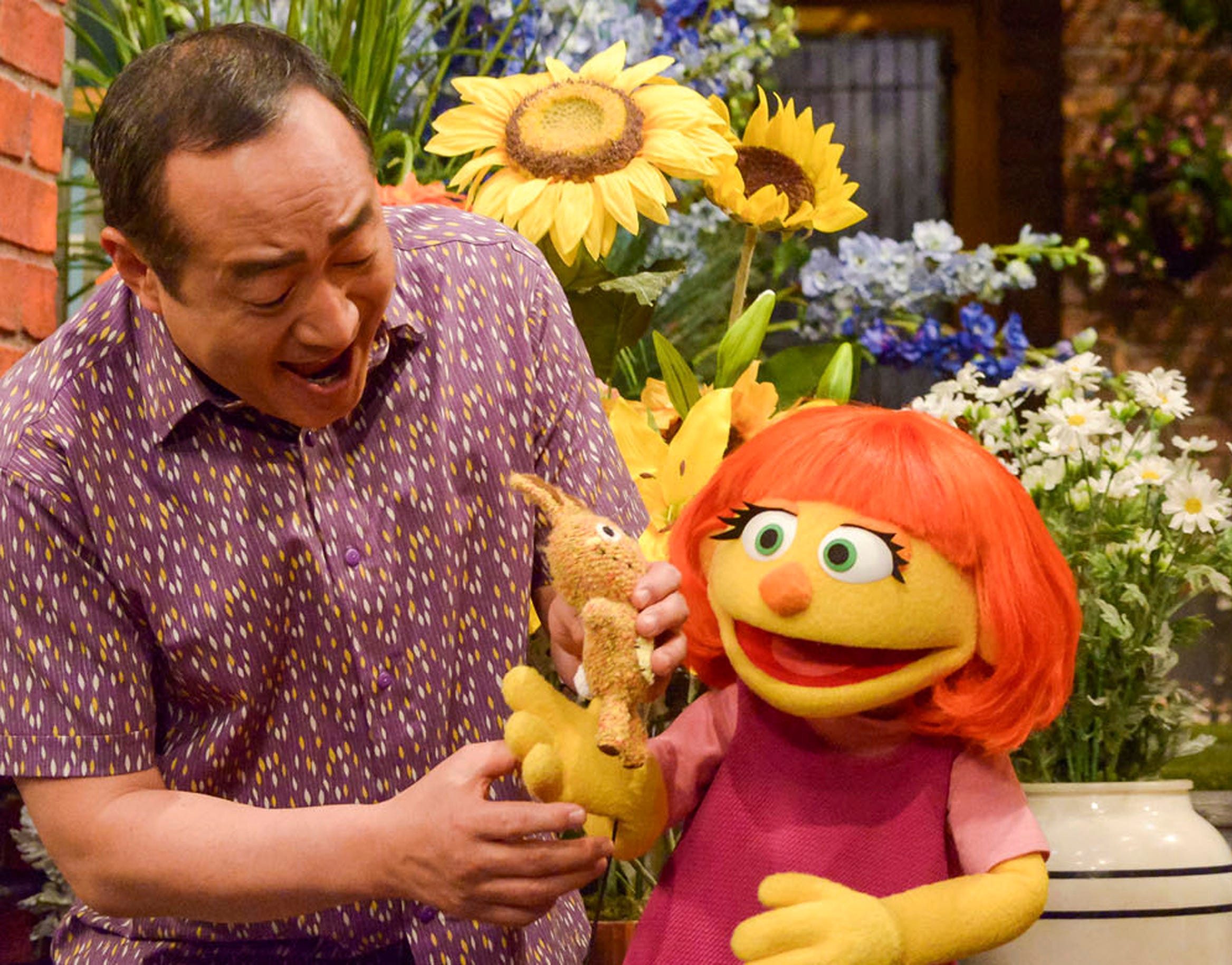 'Sesame Street' welcomes Julia, a Muppet with autism