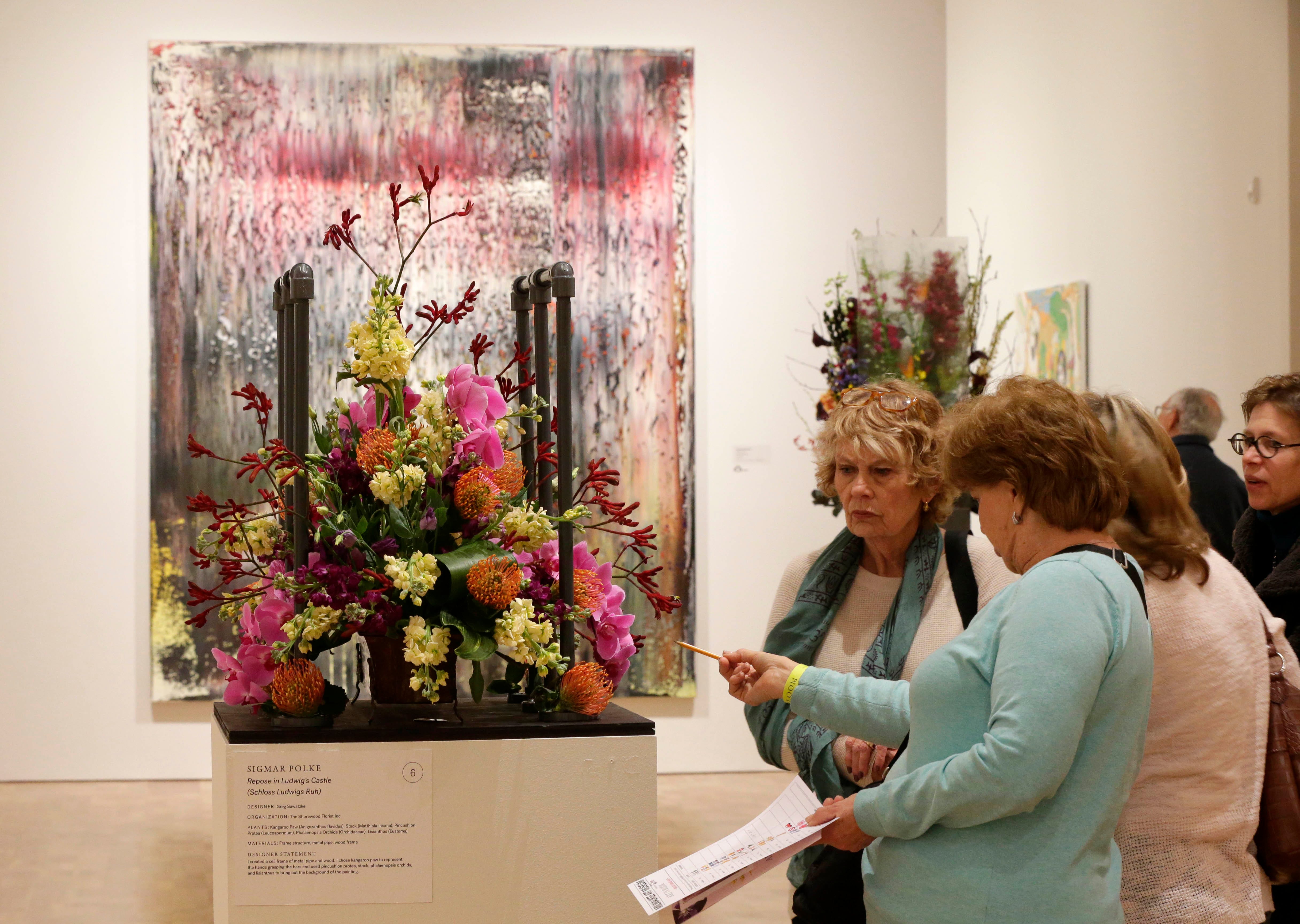 'Art in Bloom' returns to the Milwaukee Art Museum