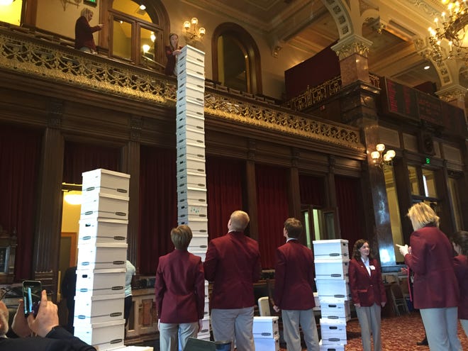 item world senate stack