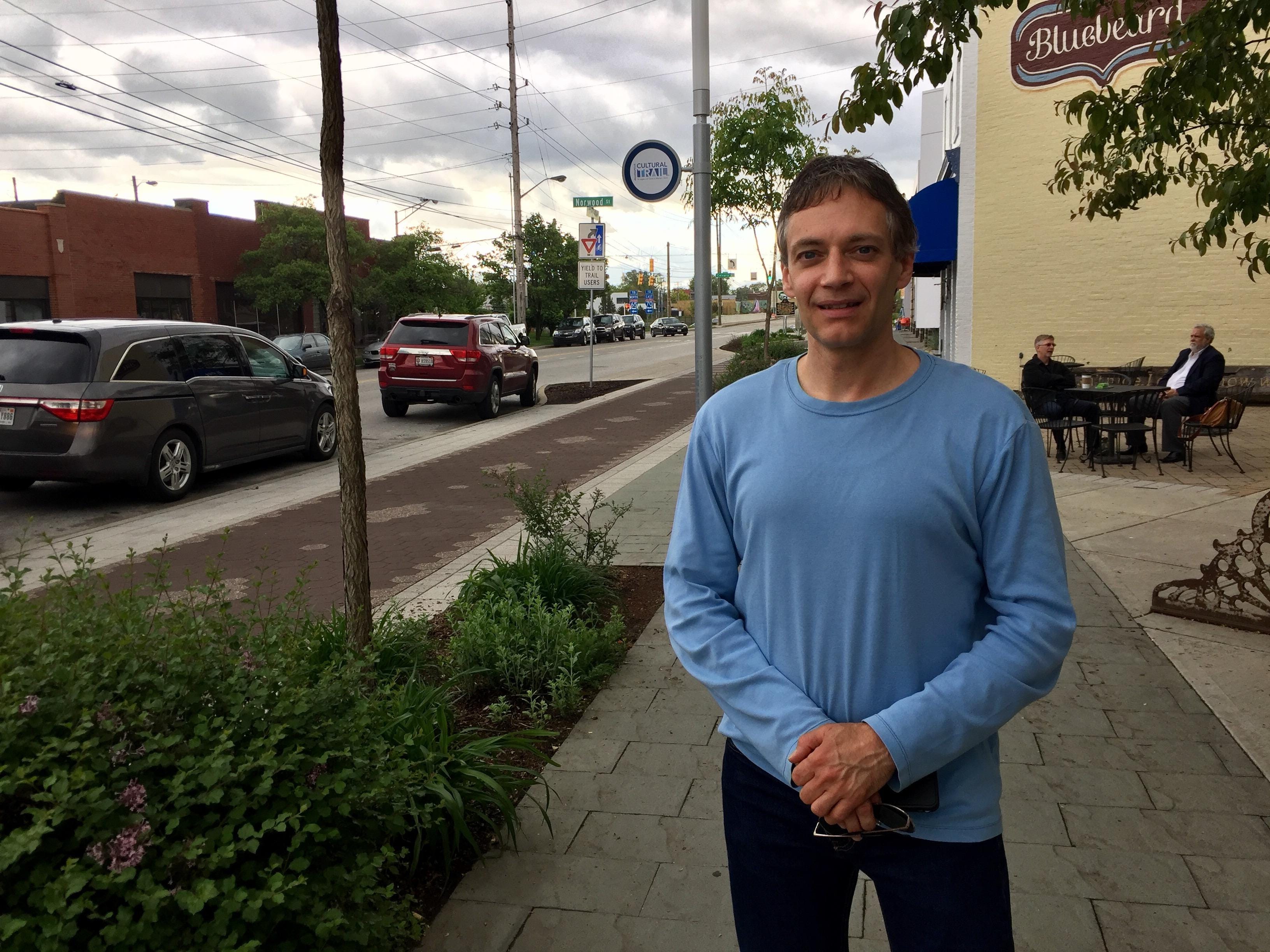 Jeff Miller remains on Indianapolis council amid molestation charges