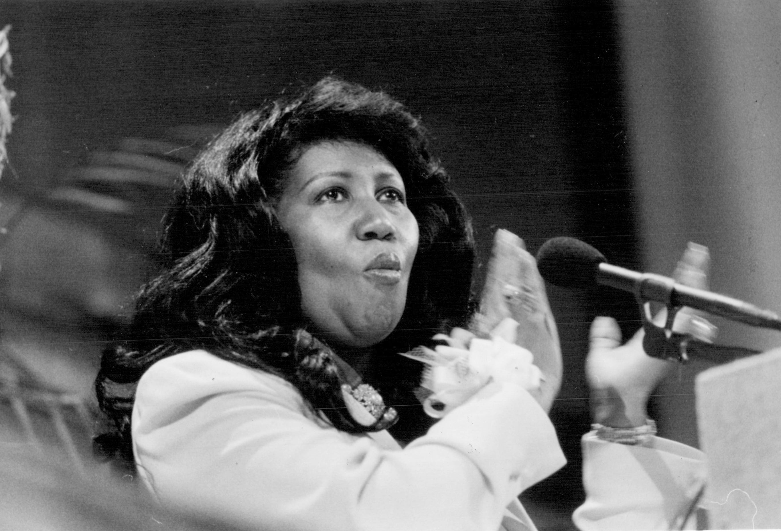 Aretha Franklin B//W with white shirt 18 x 24 Poster FREE SHIPPING
