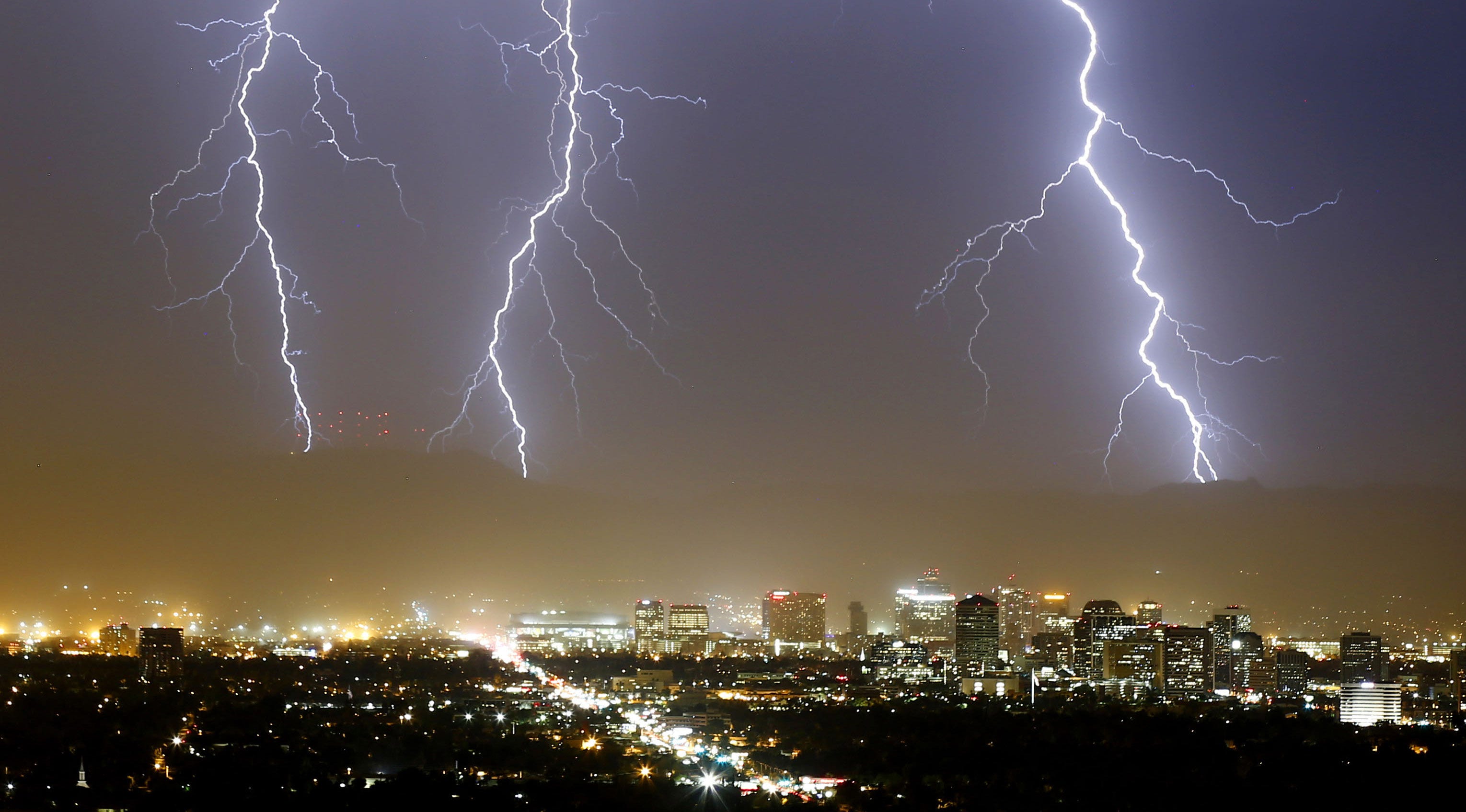 How to stay safe during Arizona&apos;s monsoon season