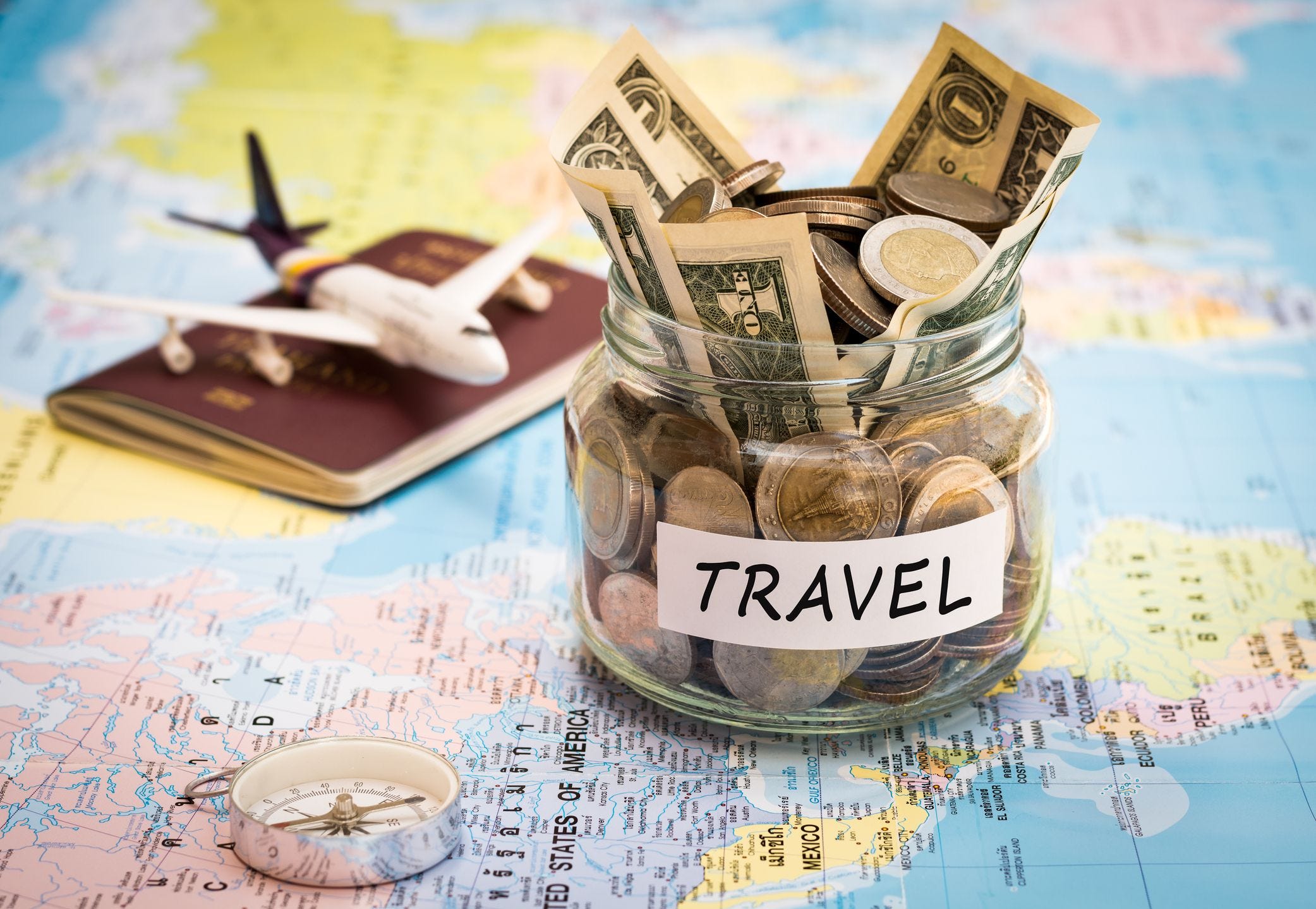The best ways to handle your money when traveling