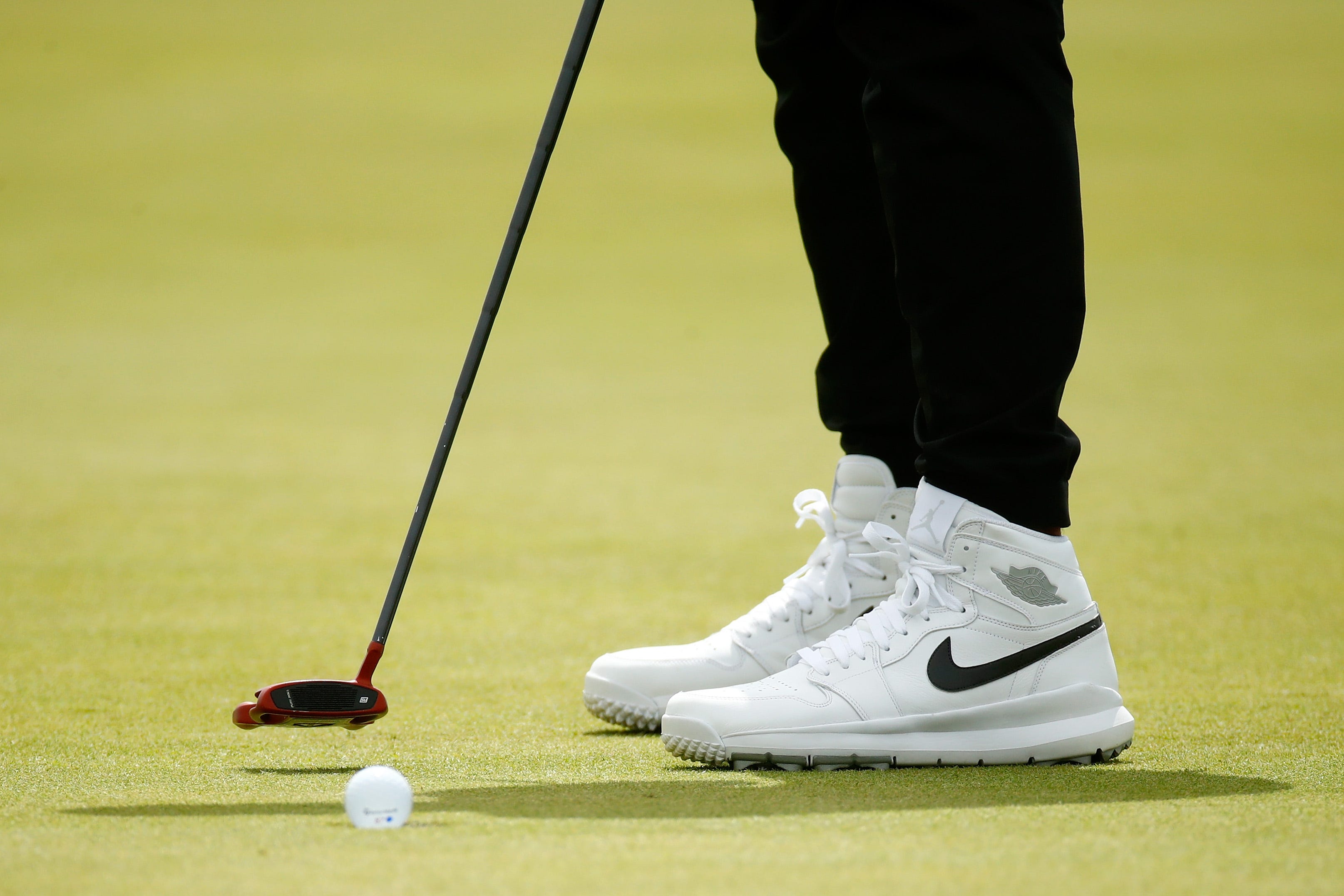 Golf fans roast Jason Day for his Open shoe choice
