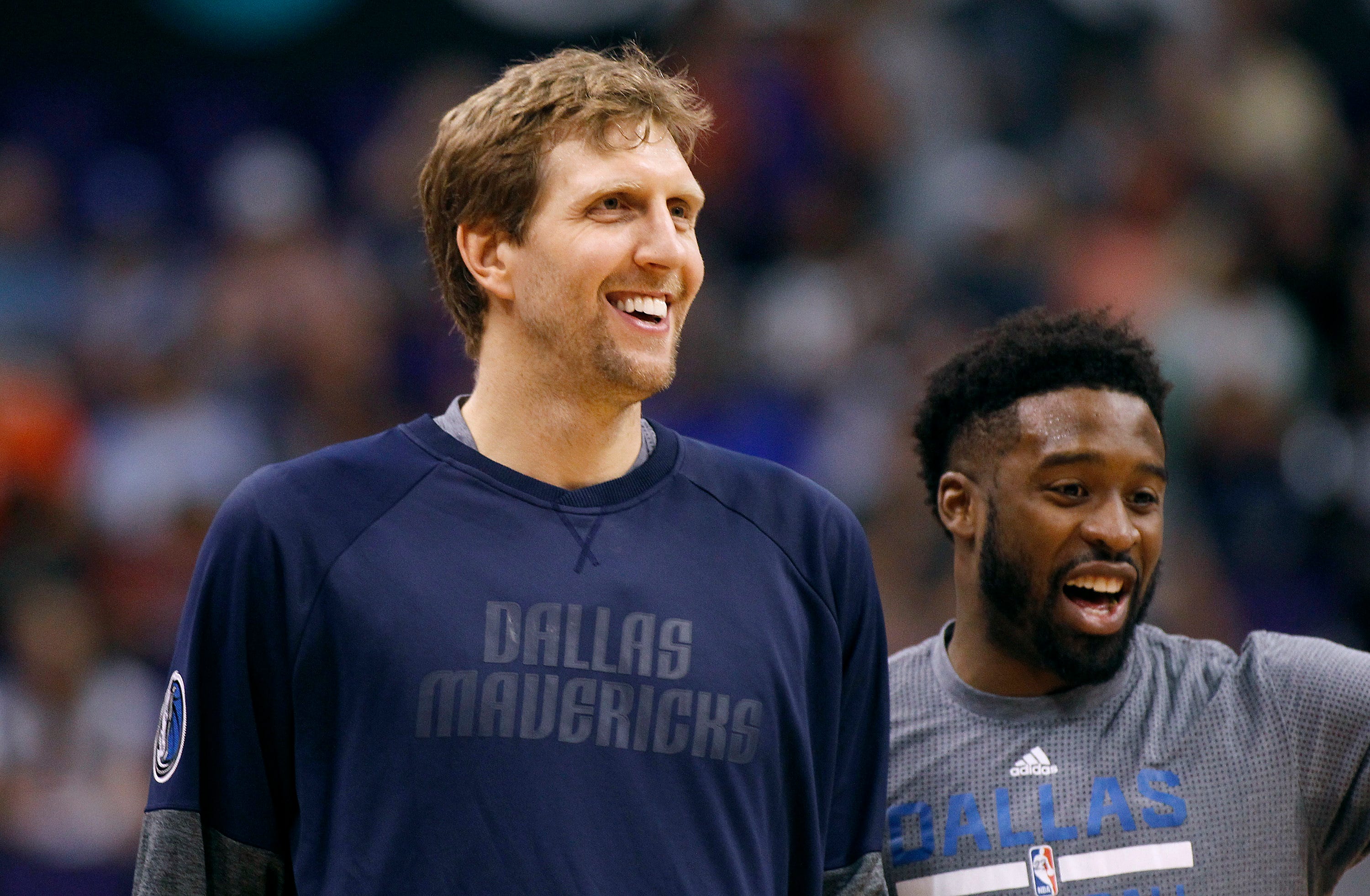 Dirk Nowitzki doesn&apos;t rule out playing two more seasons