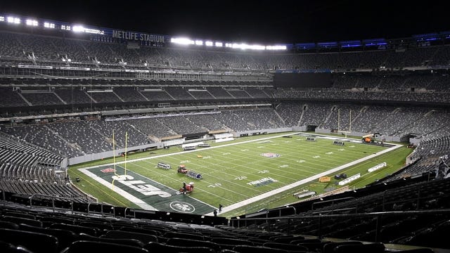 Photos Metlife Flips From Giants To Jets