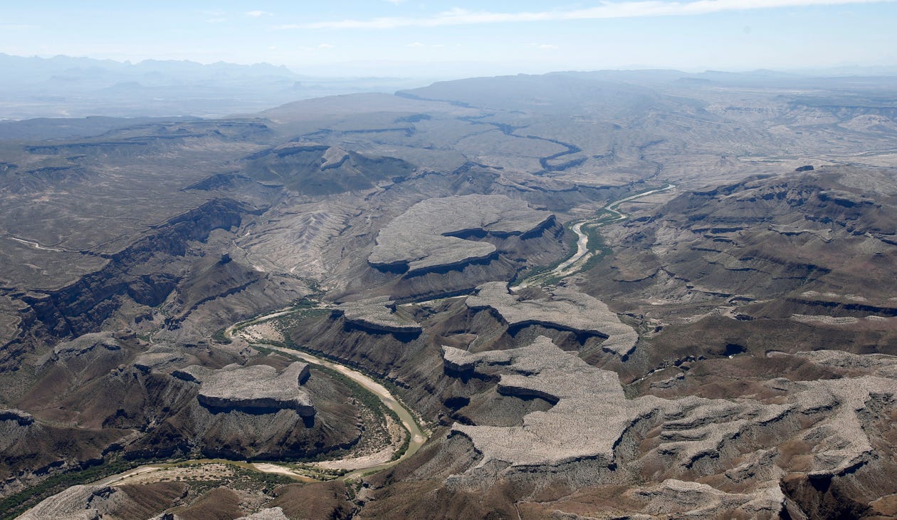 2 000 Mile Journey In The Shadow Of The Border Wall