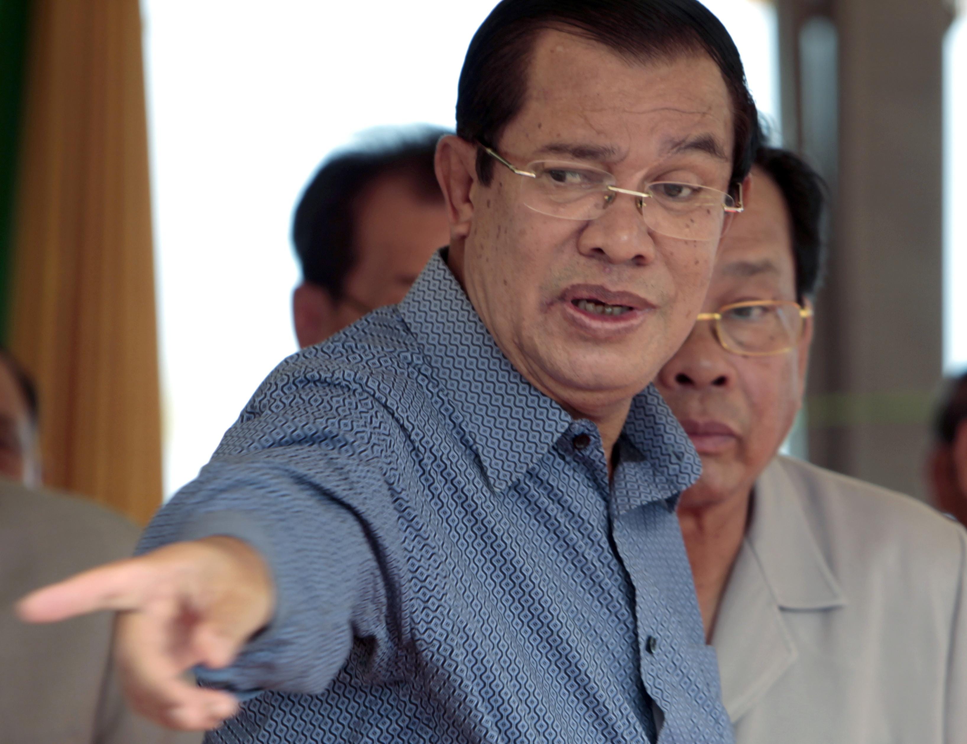 Cambodian leader, angry with US, wants Peace Corps out