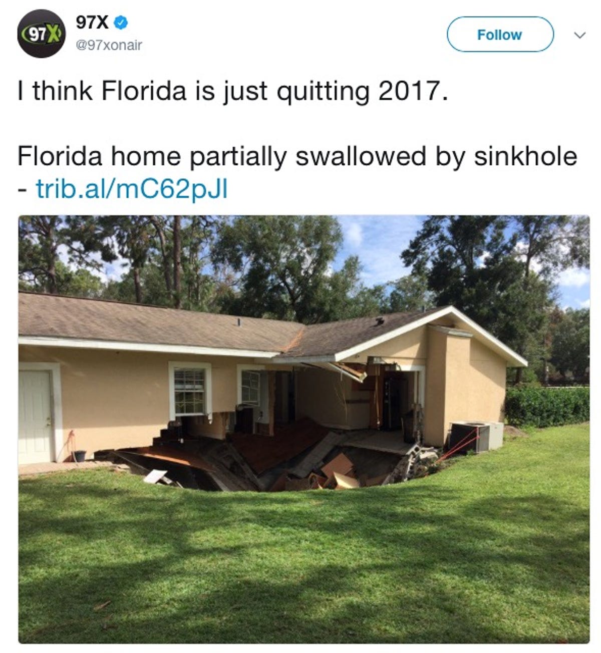 Florida Sinkhole Swallows Apopka Couple S Home