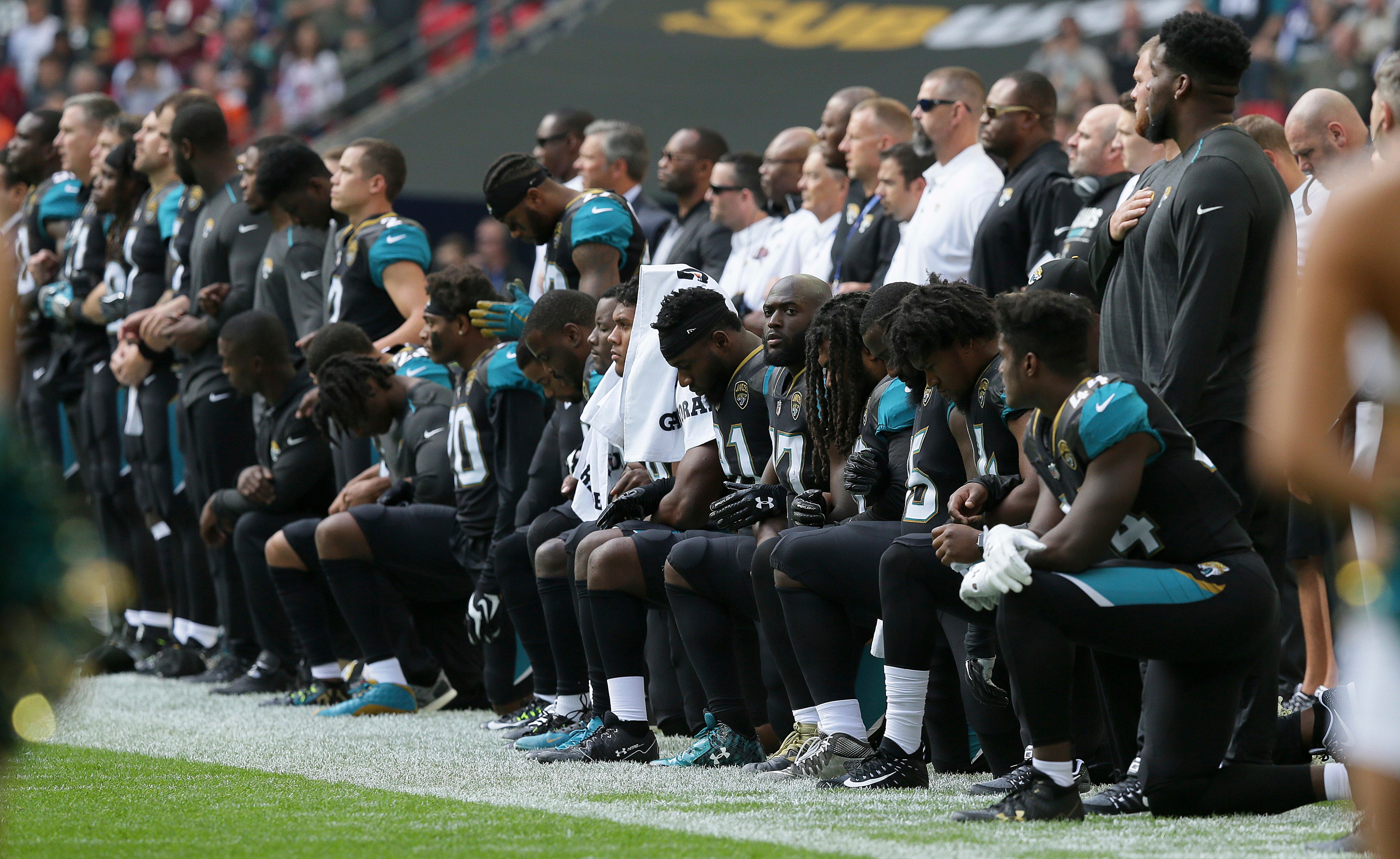 Jaguars owner Shahid Khan joins in on NFL's national anthem protests