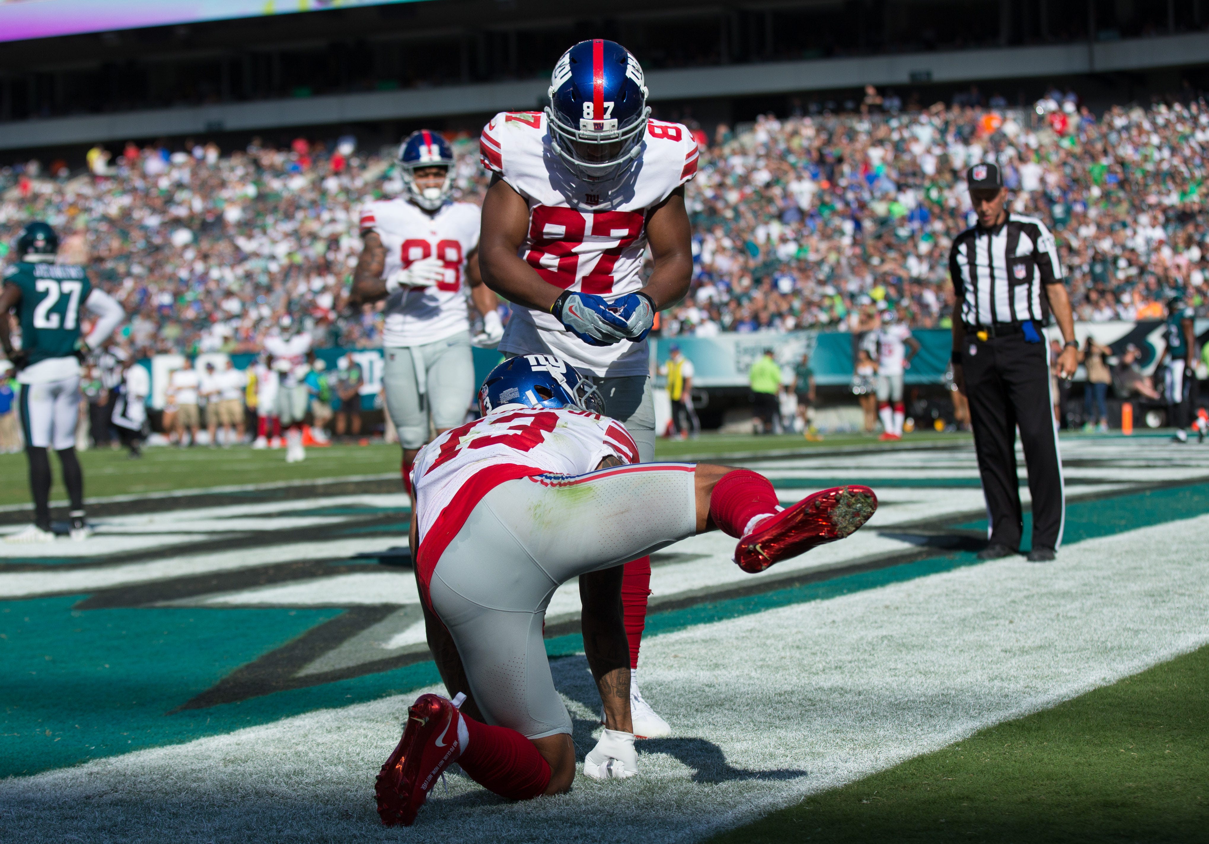 NFL fines Giants' Odell Beckham Jr. for 'dog' celebration