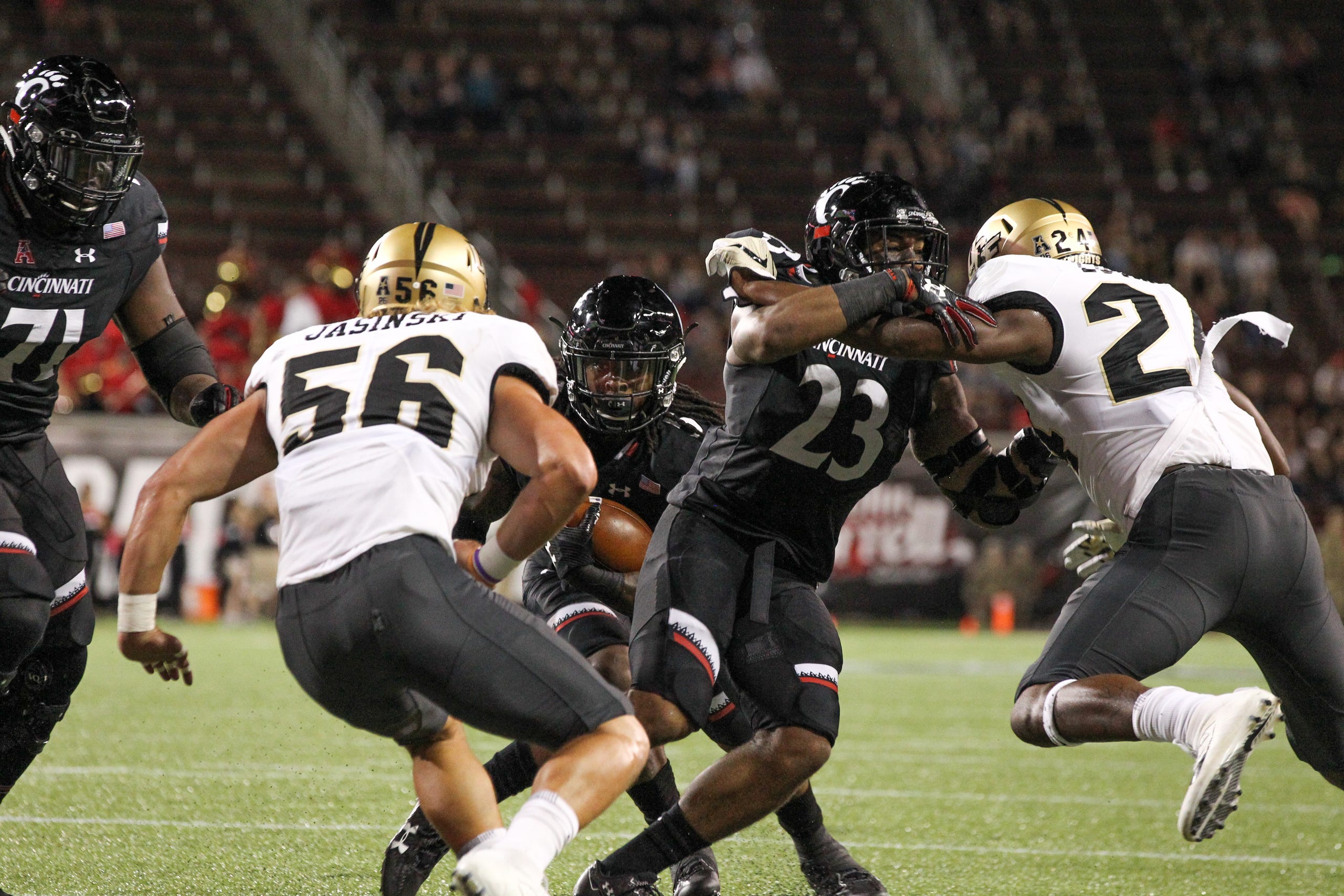 Ucf Vs Cincinnati First Half Photos