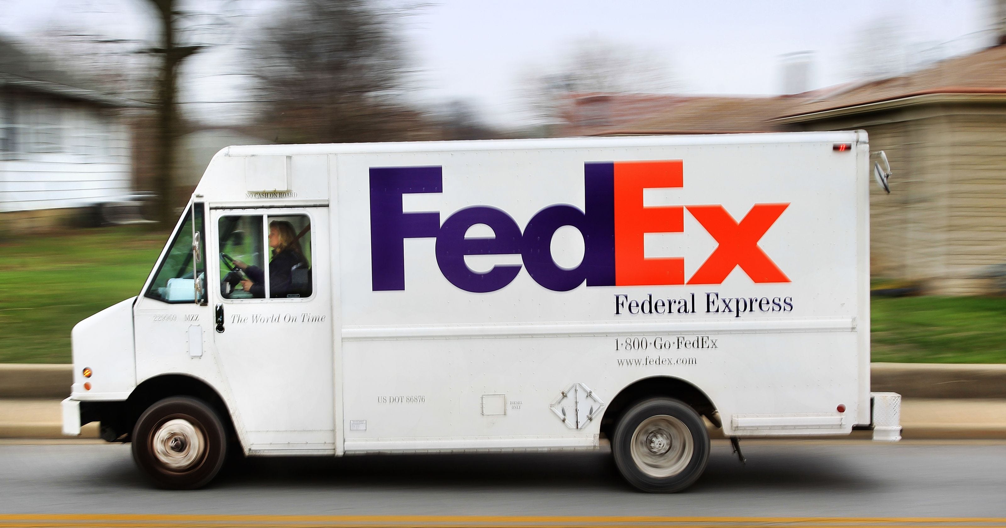 $259M FedEx distribution center in Greenwood would pay wages of up to $24.55 an hour
