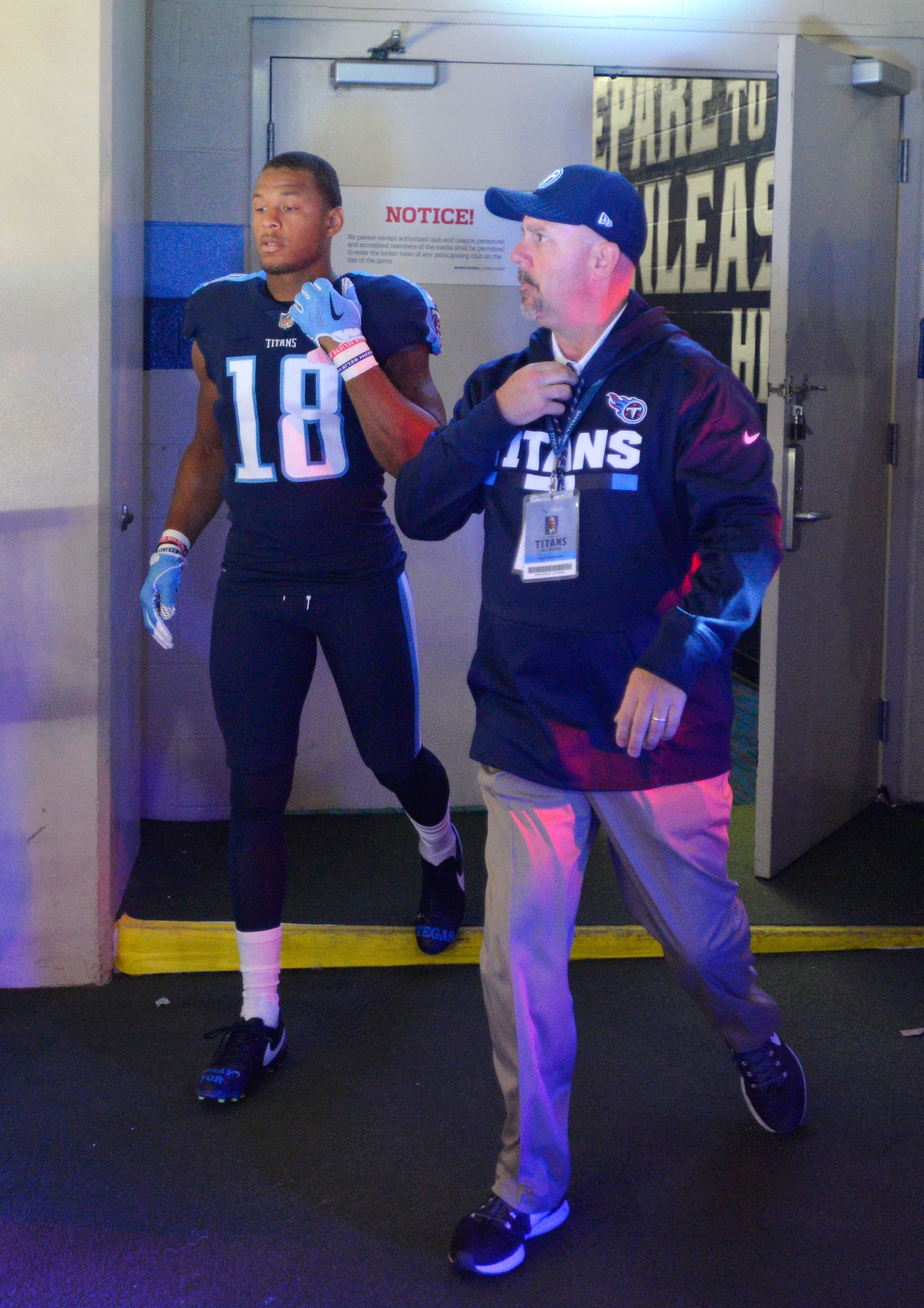 Titans' Rishard Matthews stays in tunnel for national anthem for third game