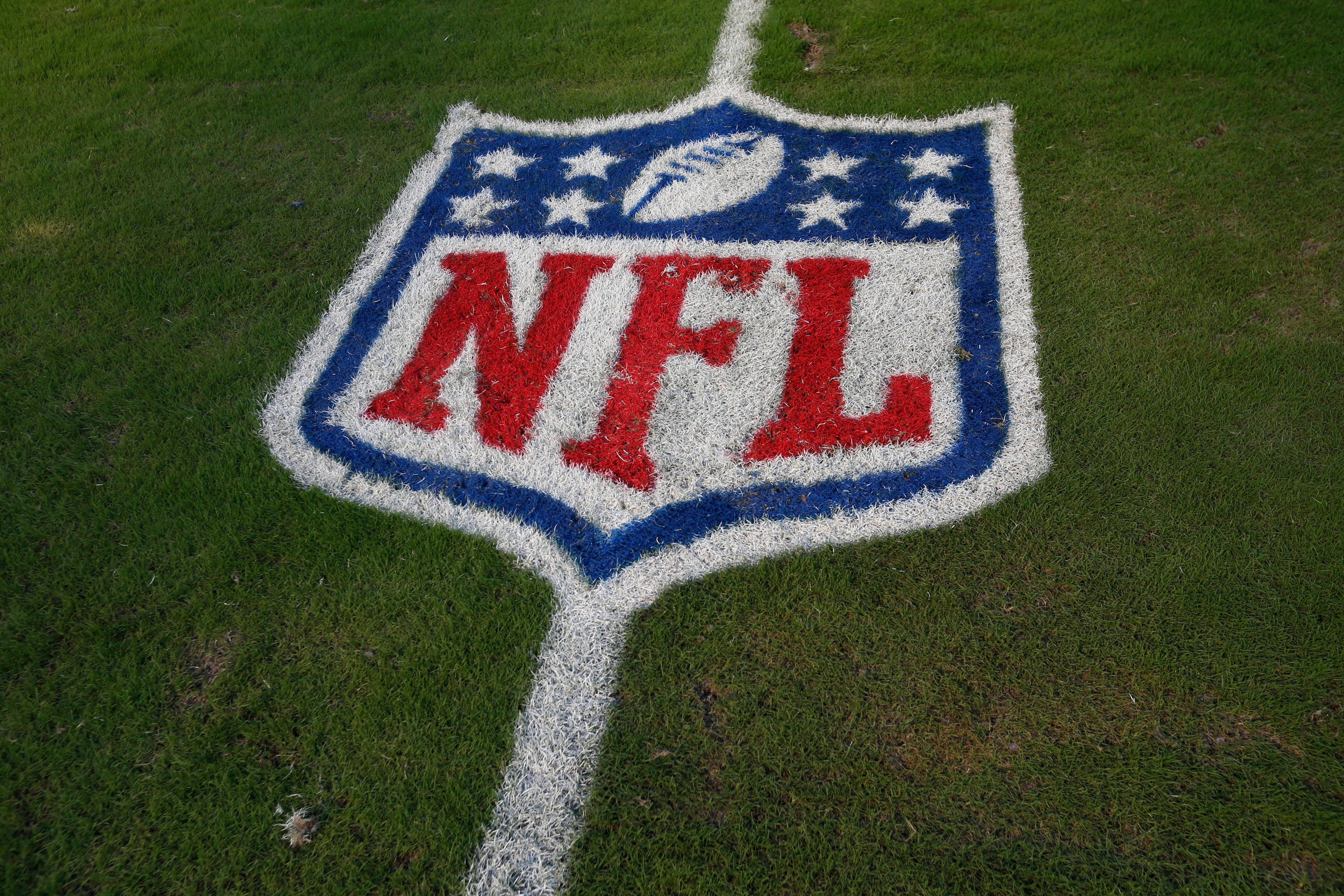 NFL, players plan further talks on social issues after &apos;productive&apos; meeting