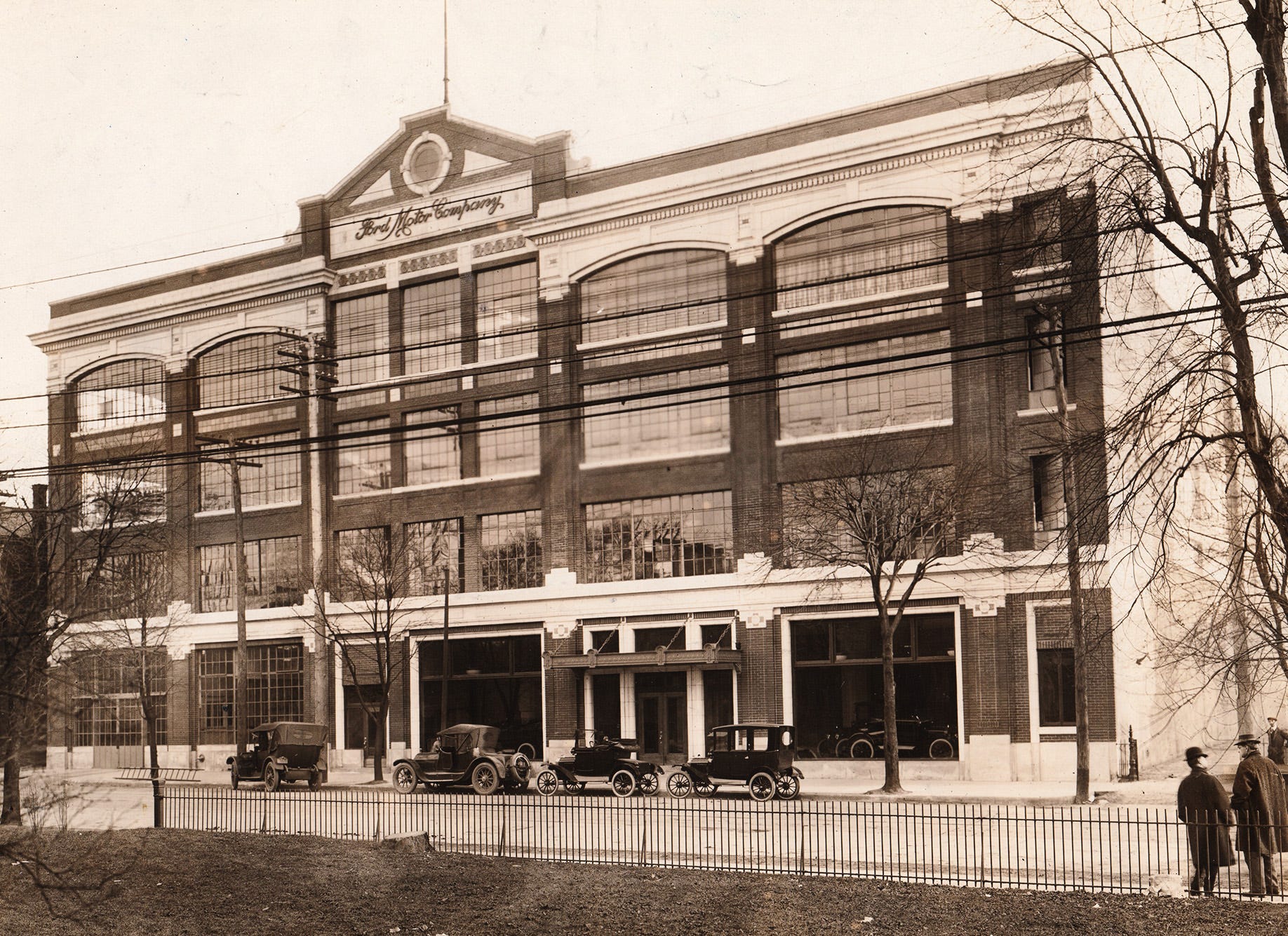 Indiana Landmarks hosts 'before' tour of Ford plant