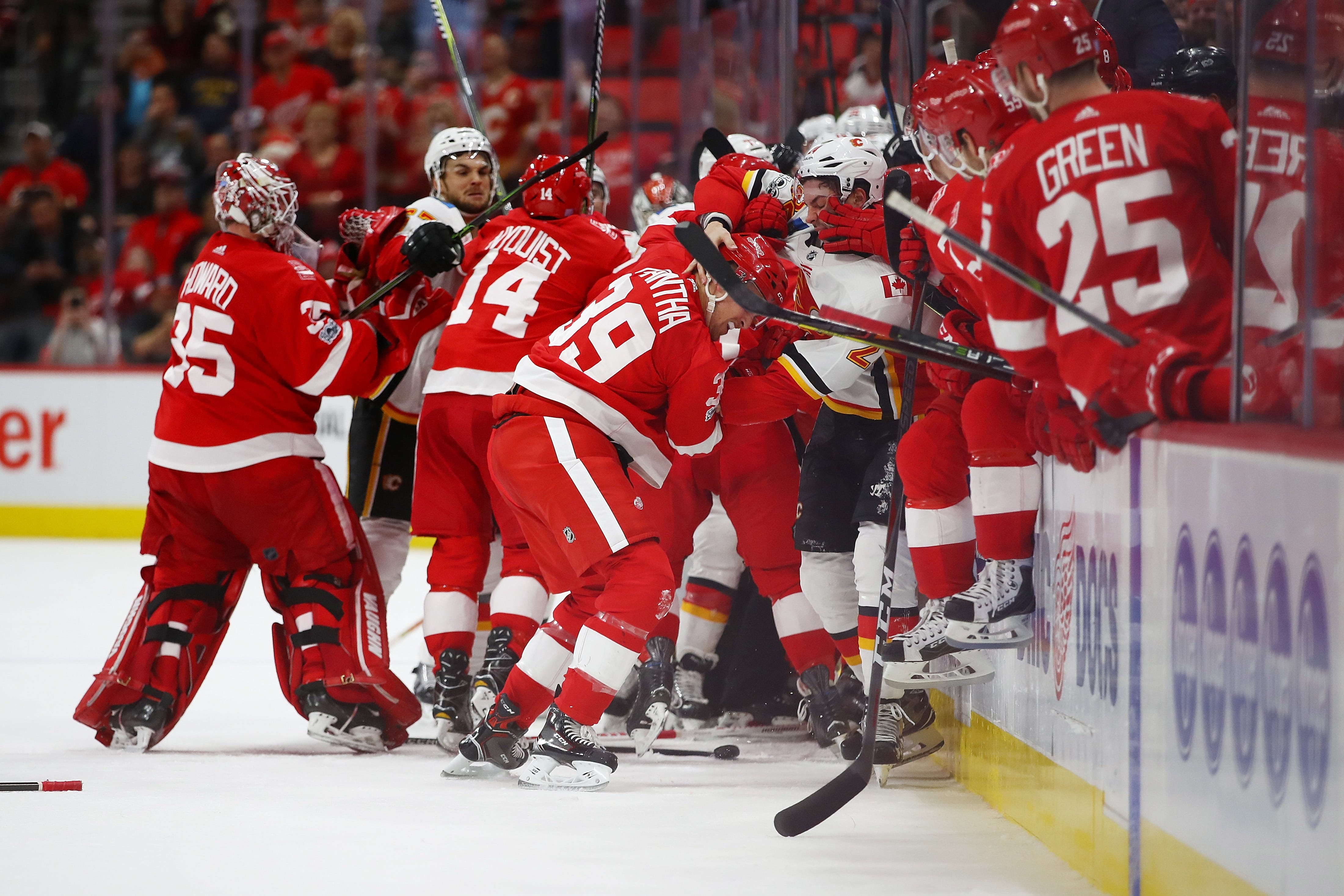 Watch: Detroit Red Wings&apos; epic brawl vs. Calgary Flames at Little Caesars Arena