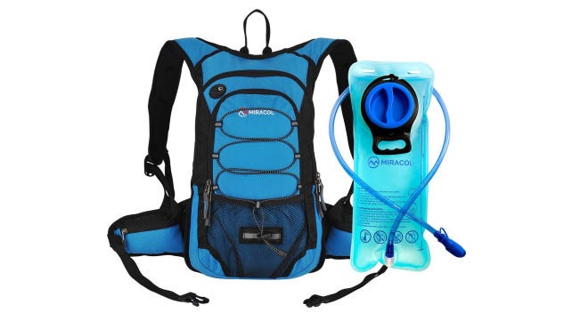 10 helpful gadgets every runner needs in the winter - miracol hydration backpack - 10 helpful gadgets every runner needs in the winter - photo 10 helpful gadgets every runner needs in the winter - miracol hydration backpack - 10 helpful gadgets every runner needs in the winter