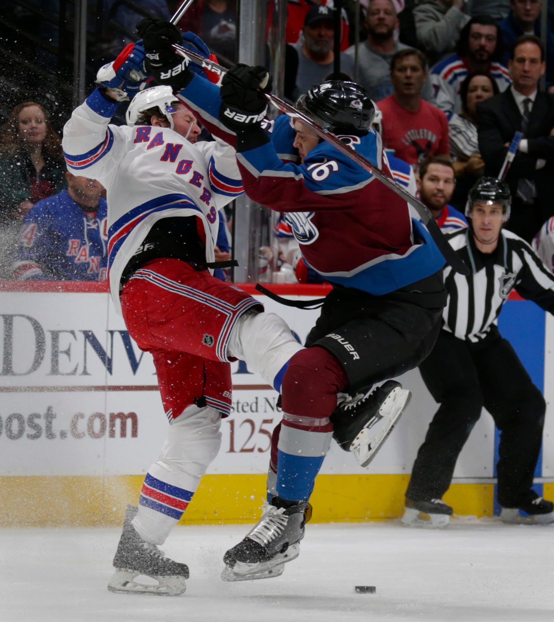 Rolling Avalanche get 9th straight win, 3-1 over Rangers