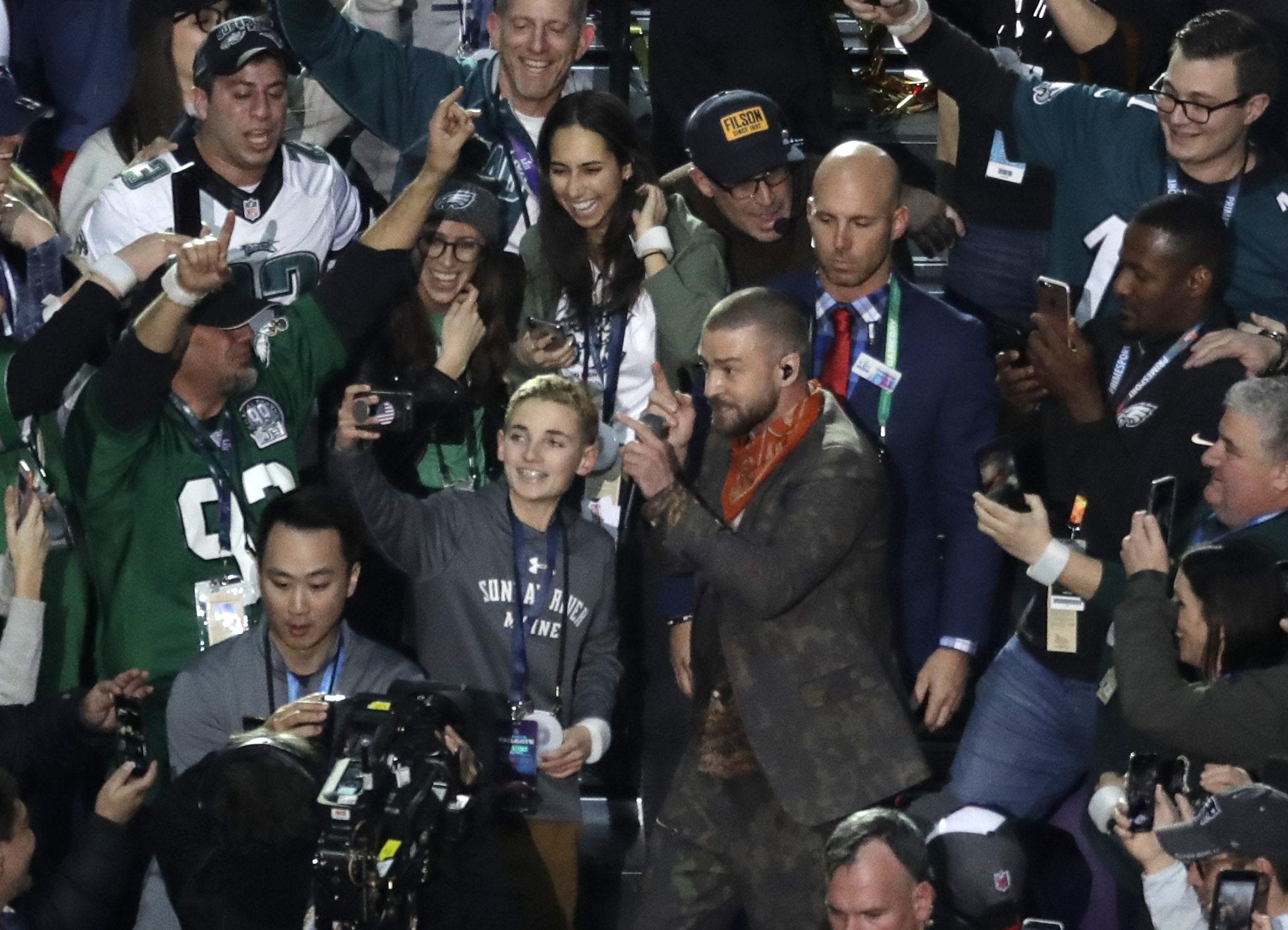 Justin Timberlake selfie kid is the Super Bowl's biggest meme