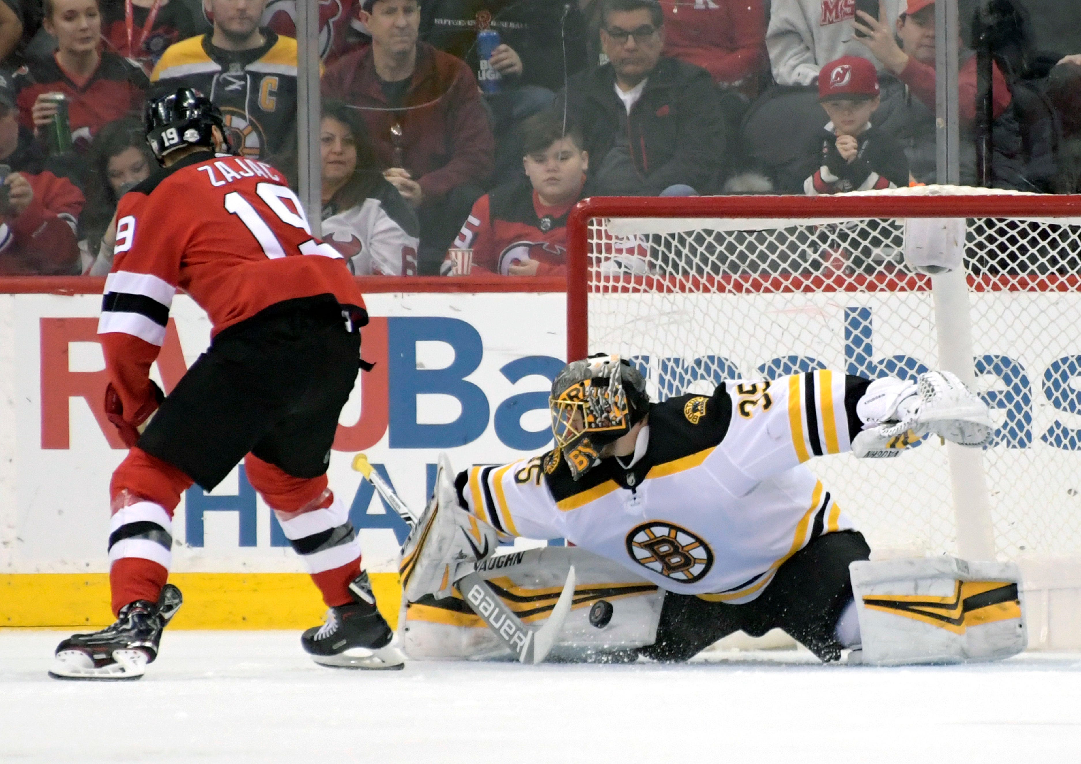 McQuaid's first goal gives Bruins win over Devils