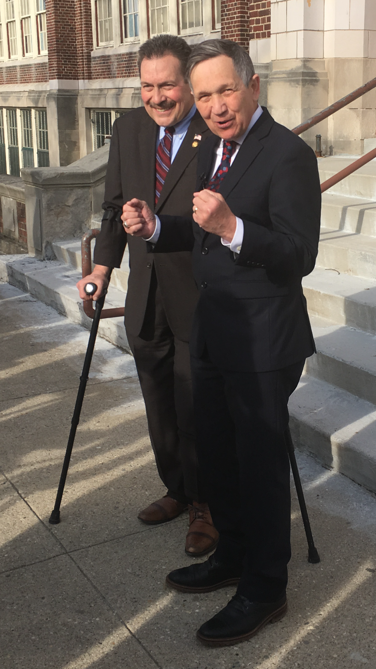 PX column: Could Democrat who defends Trump, sees UFOs, meets with dictators win in Ohio?