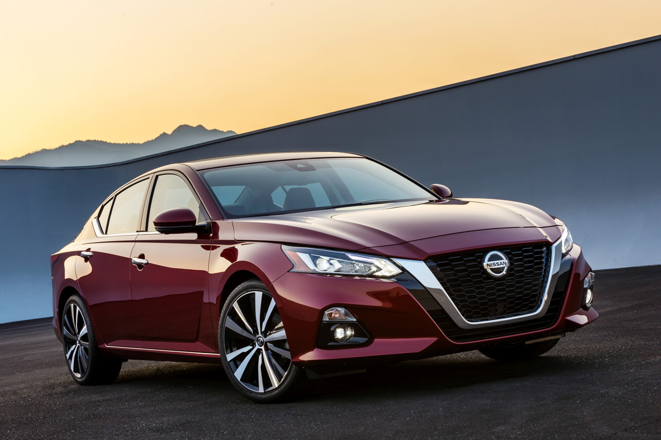 Nissan Unveils Redesigned Altima At New York Auto Show