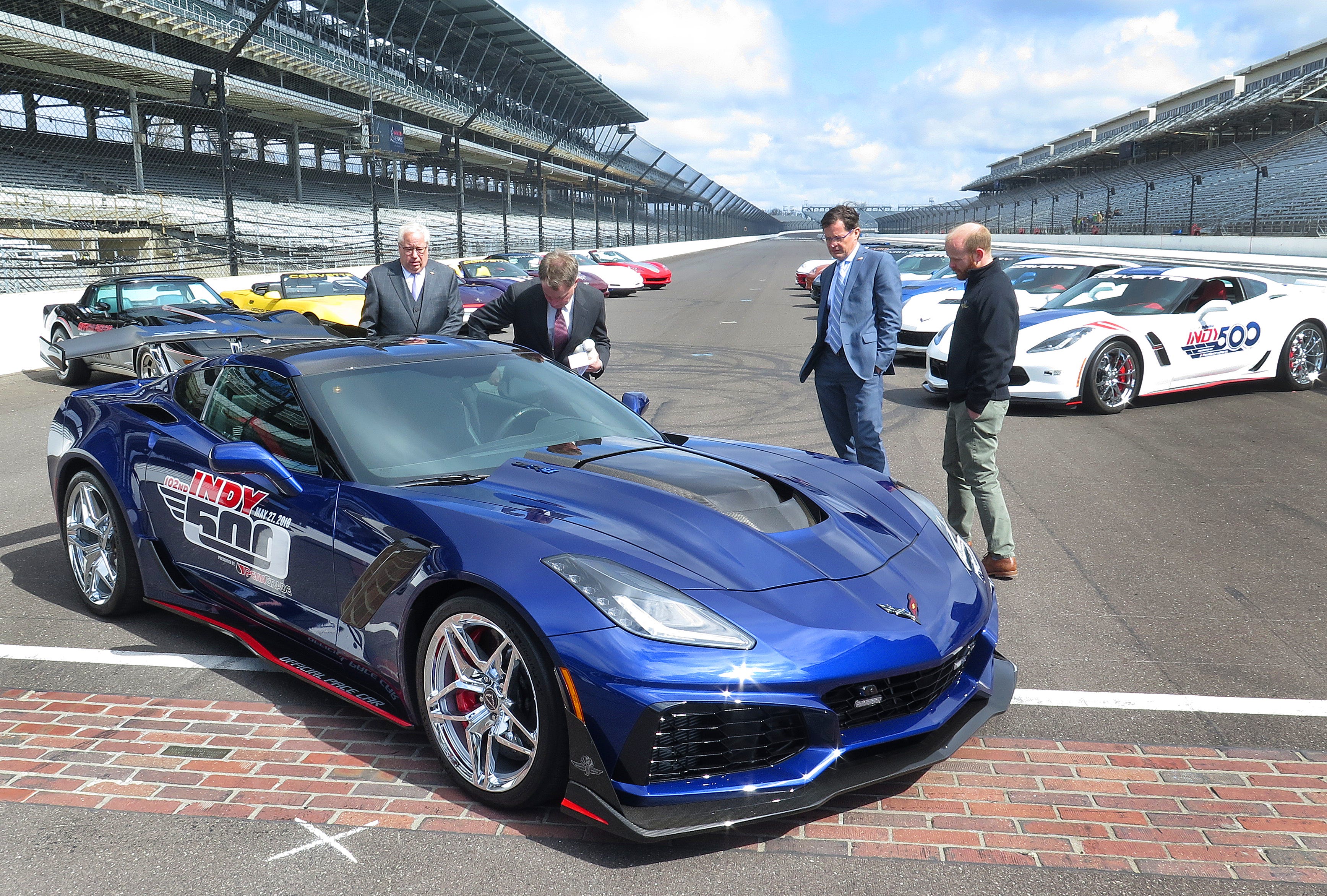 2018 indy 500 pace car unveiled