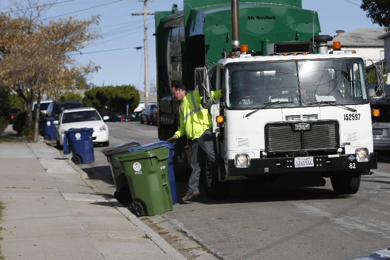 Cell phones thrown in the trash are exploding, causing 5alarm fires in