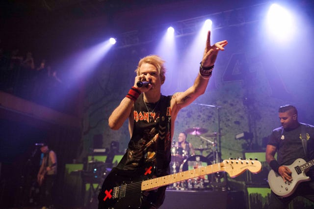 Sum 41, Super Whatevr, Seaway punk Pontiac