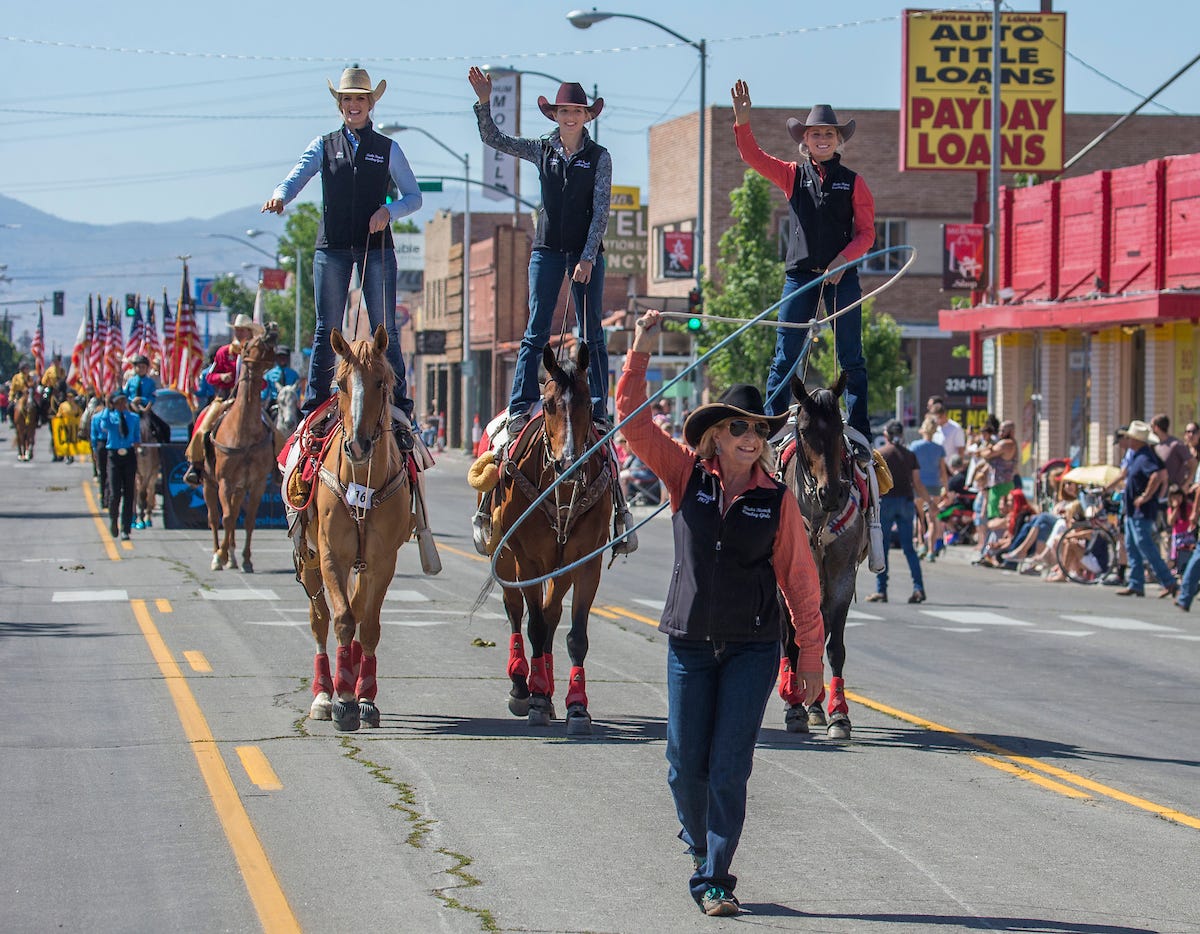 Wagons, bulls, horses: Reno Rodeo Parade has it all, and crowds love it